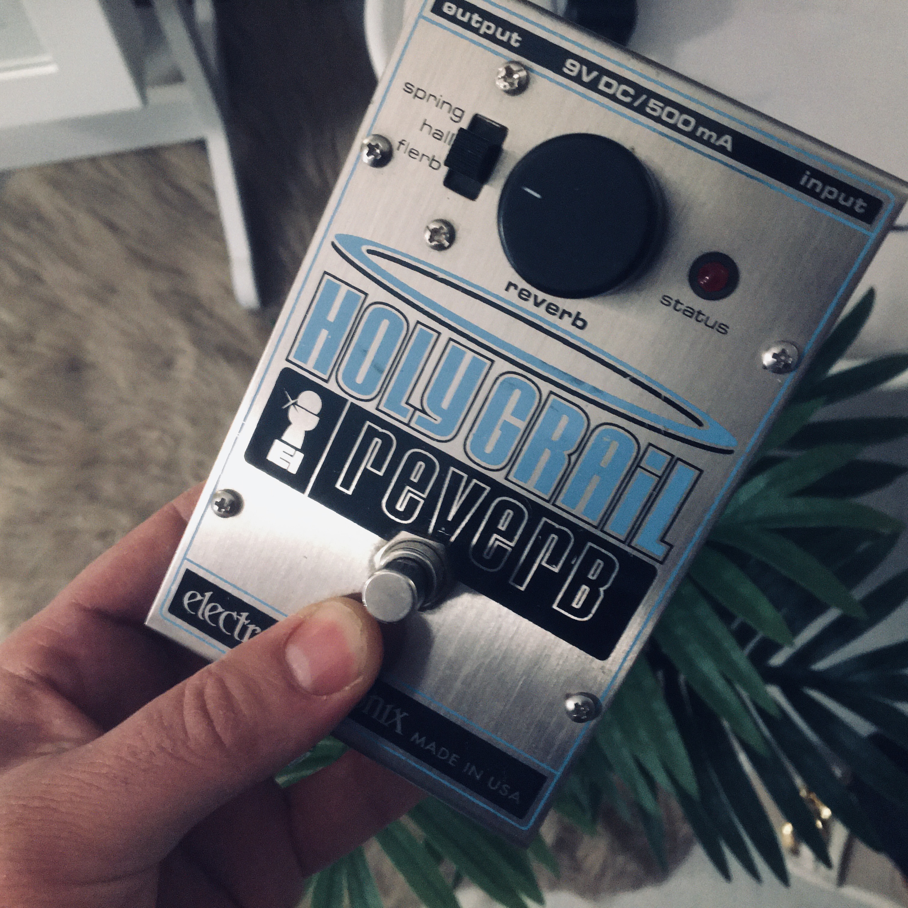 Electro-Harmonix Holy Grail チキンノブ 木箱 odmalihnogu.org