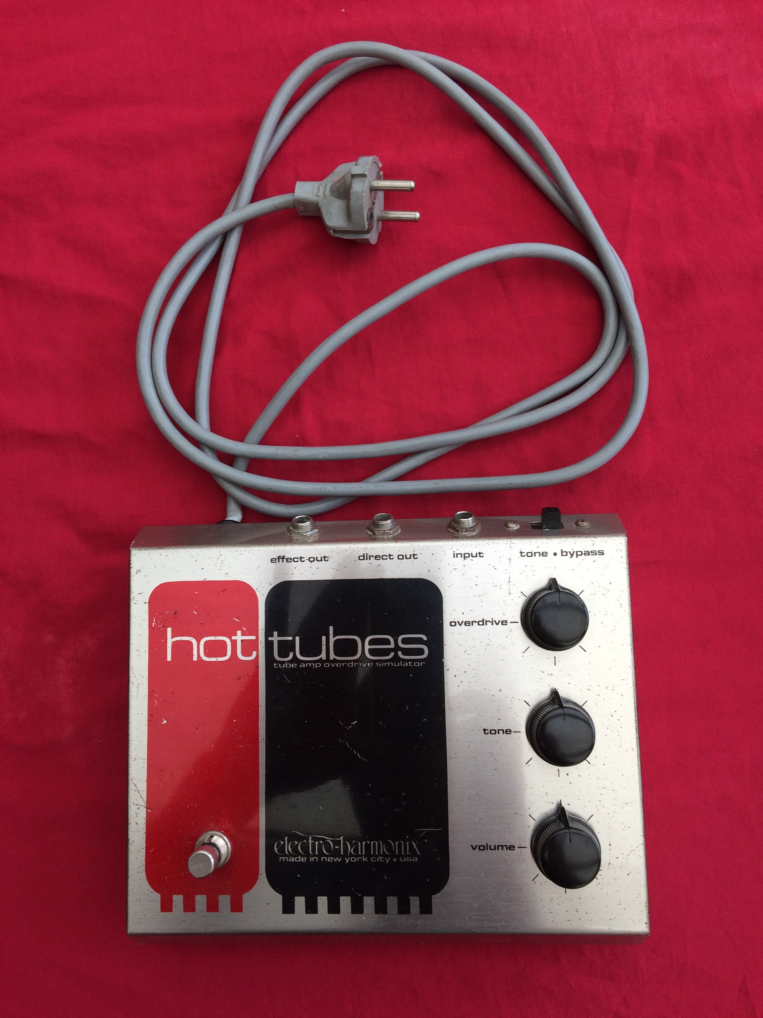 HOT TUBES (ORIGINAL) ElectroHarmonix Hot Tubes (Original) Audiofanzine