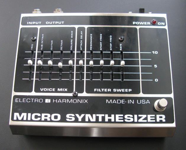 electro-harmonix-micro-synthesizer-295752.jpg