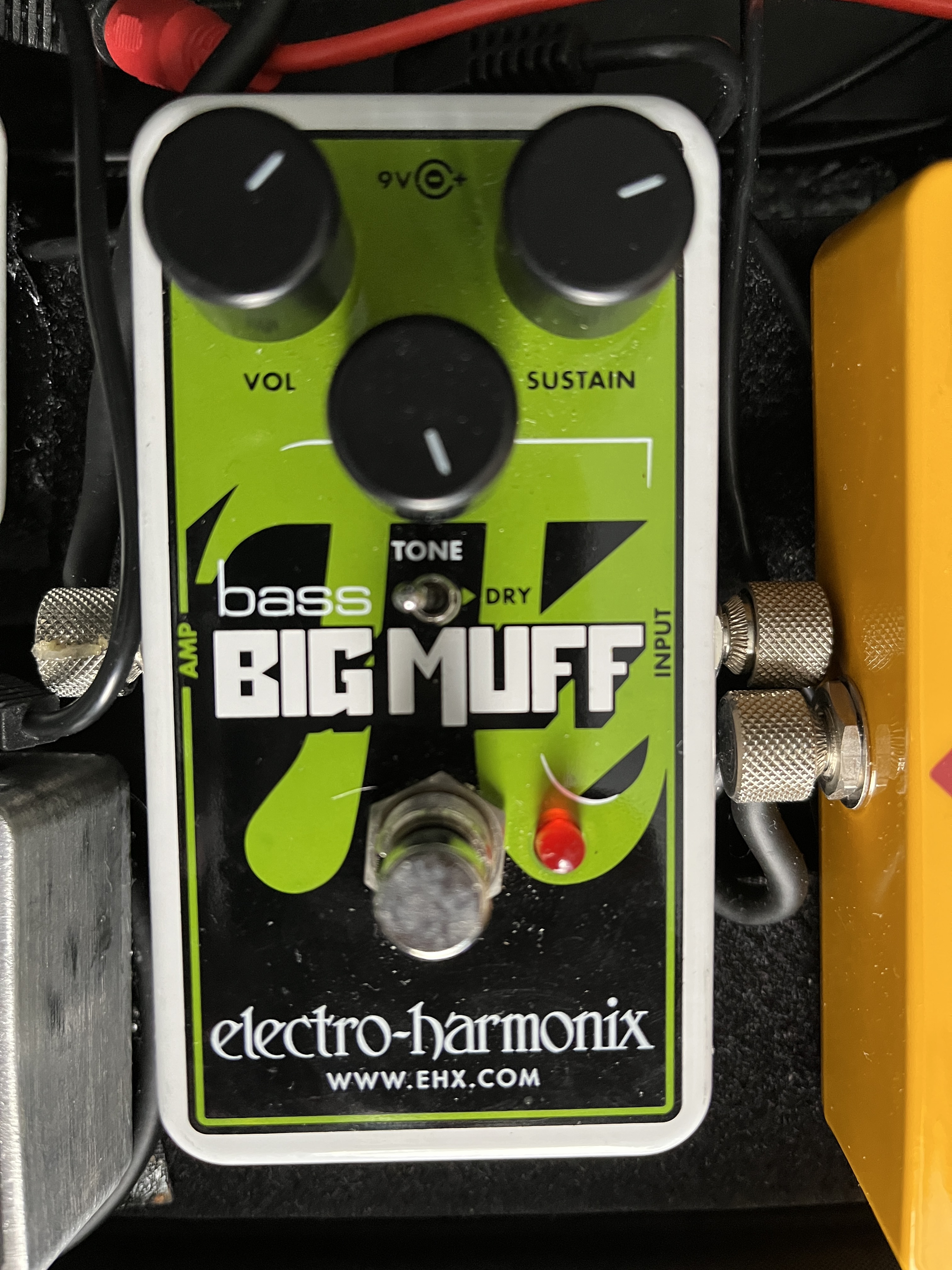 Nano Bass Big Muff Pi - Electro-Harmonix Nano Bass Big Muff Pi