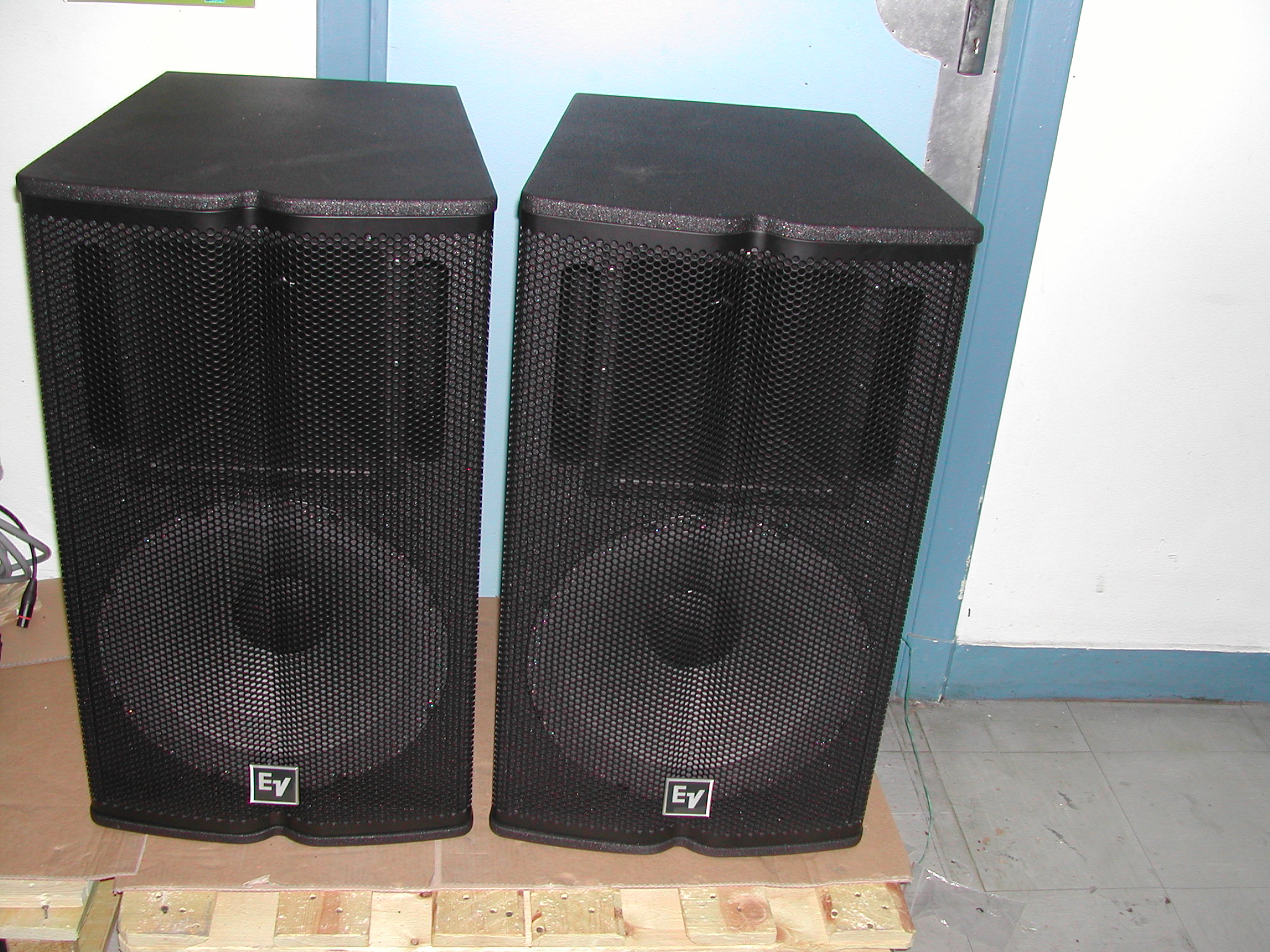 ElectroVoice Eliminator image (653119) Audiofanzine