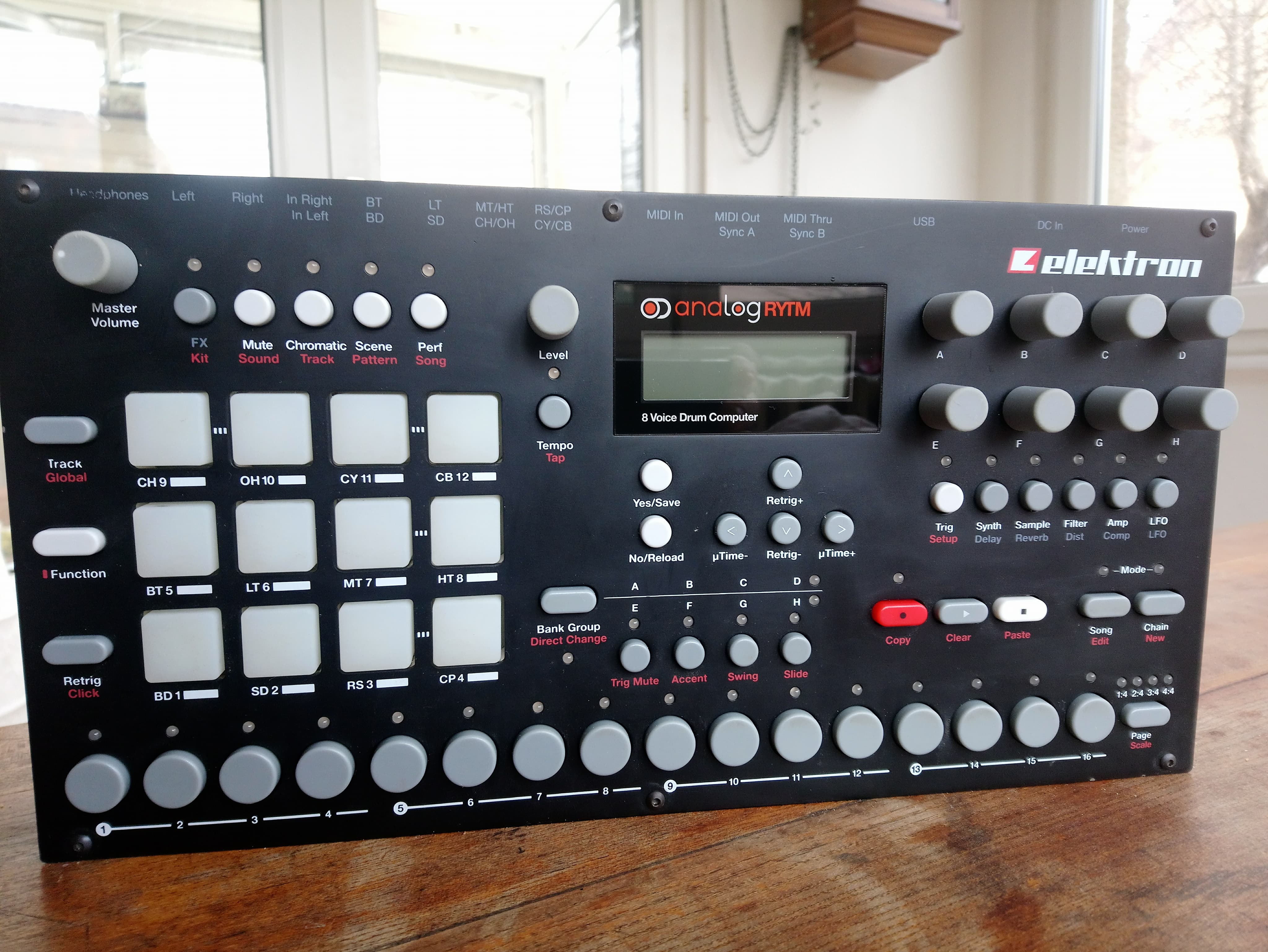 ANALOG RYTM Elektron Analog Rytm Audiofanzine