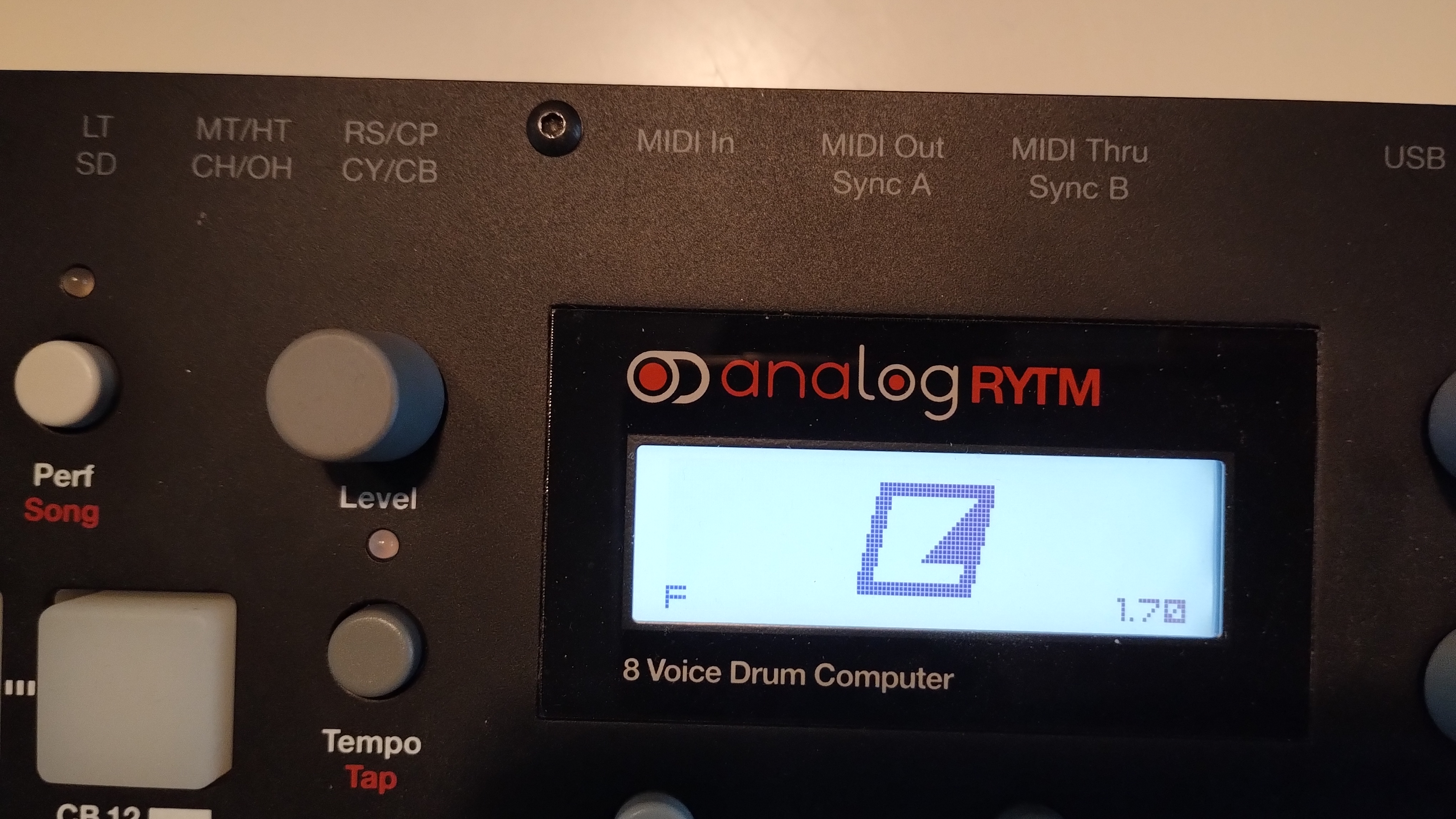 One Last Time: That tiny screen on the Analog RYTM 