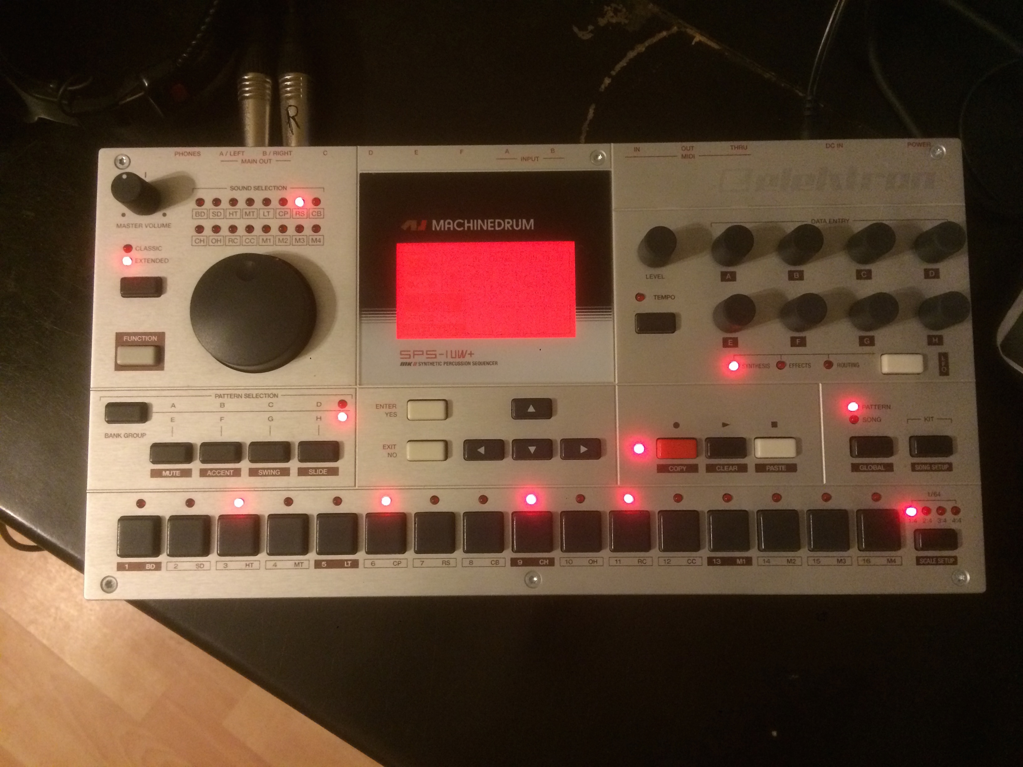 Elektron Machinedrum SPS1UW+ MKII image (1591061) Audiofanzine