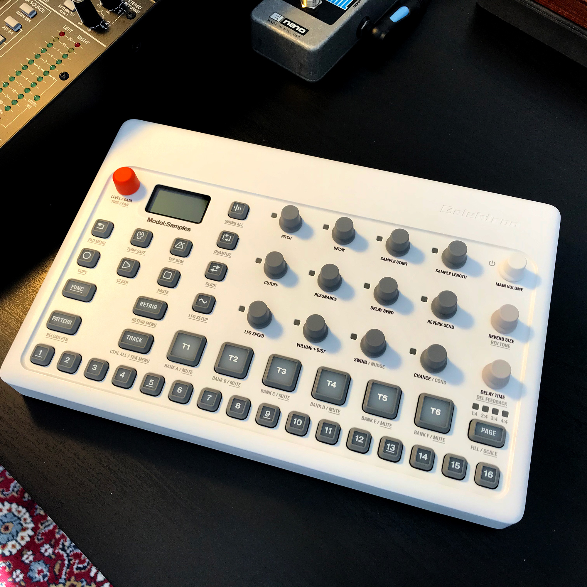 ModelSamples Elektron ModelSamples Audiofanzine