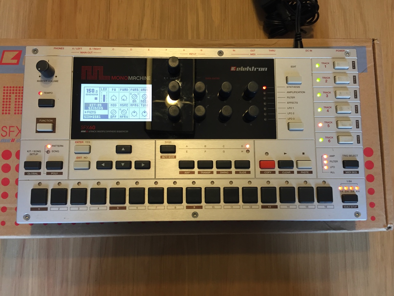 Photo Elektron Monomachine SFX60 MKII Elektron Monomachine SFX60 MKII
