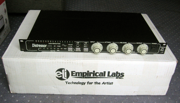 Photo Empirical Labs Distressor EL8 : Empirical Labs Distressor Mono