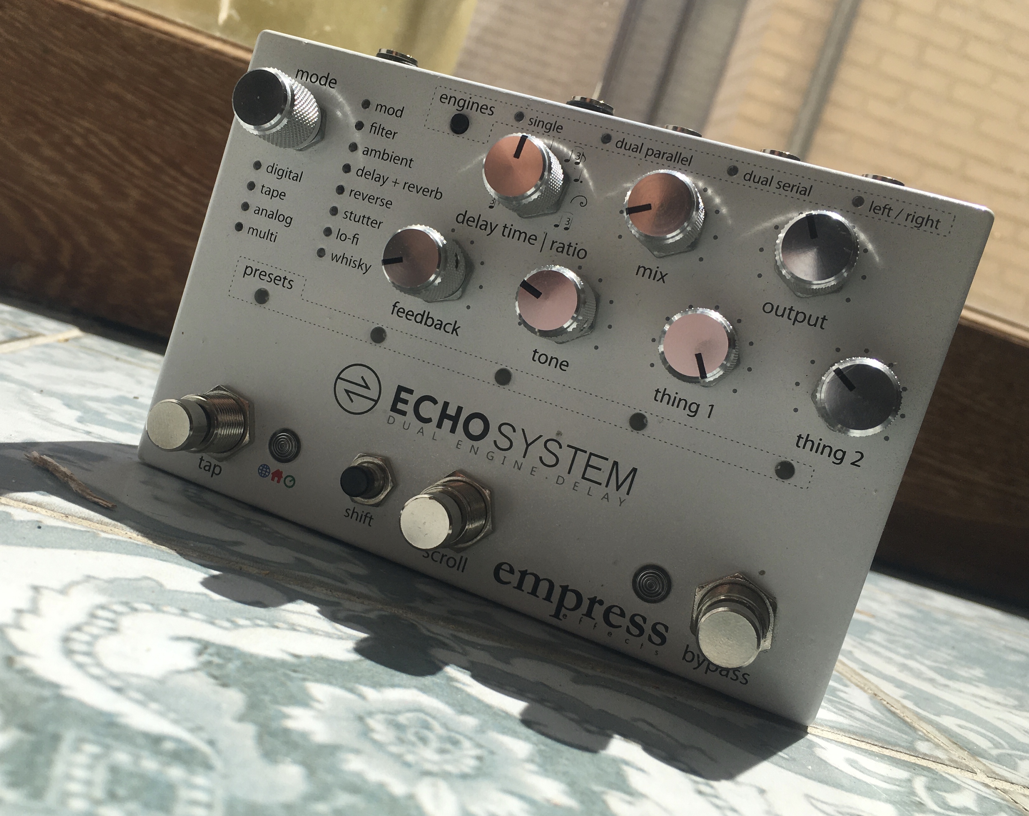 Empress Effects Echosystem ギター