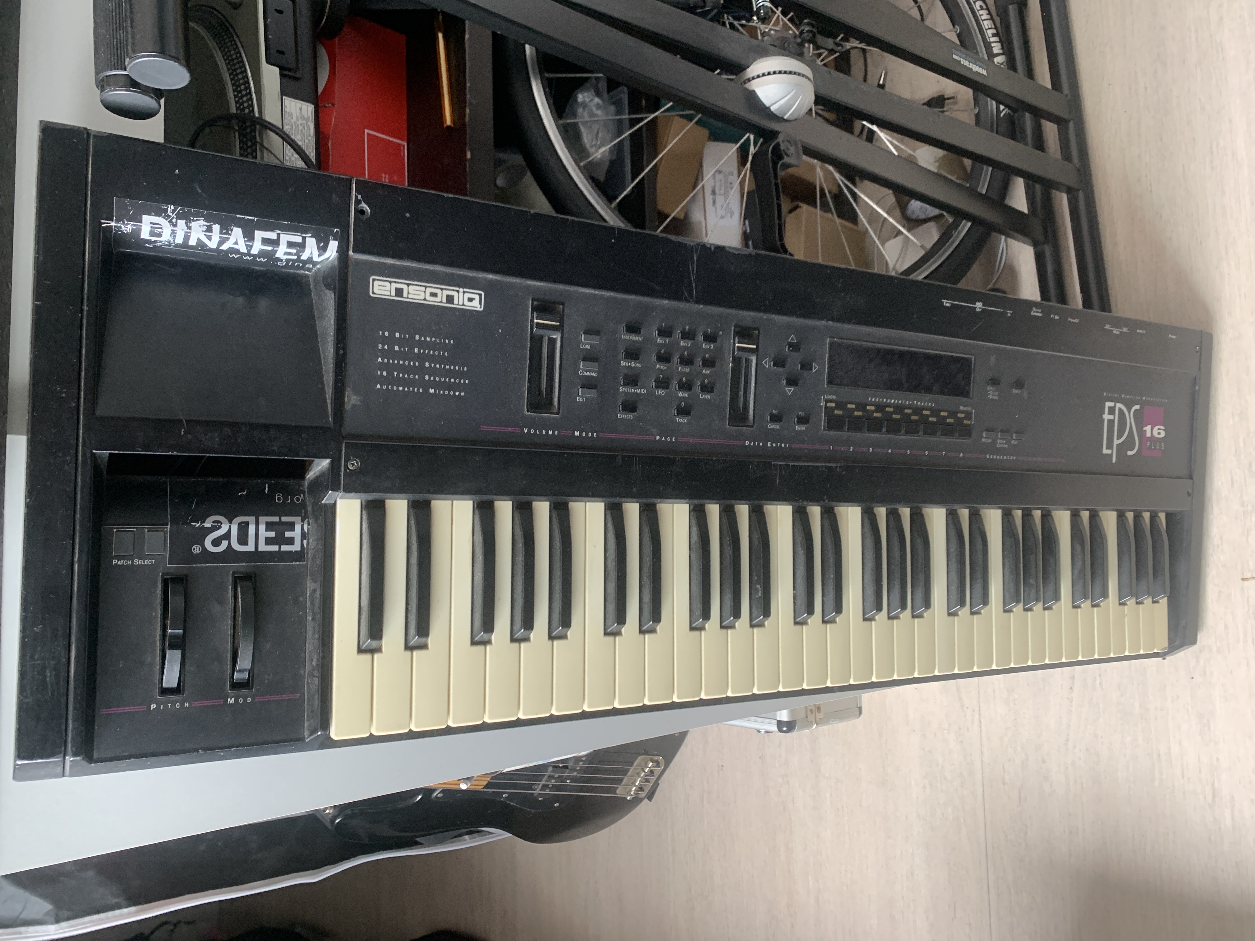 EPS16 Plus - Ensoniq EPS16 Plus - Audiofanzine