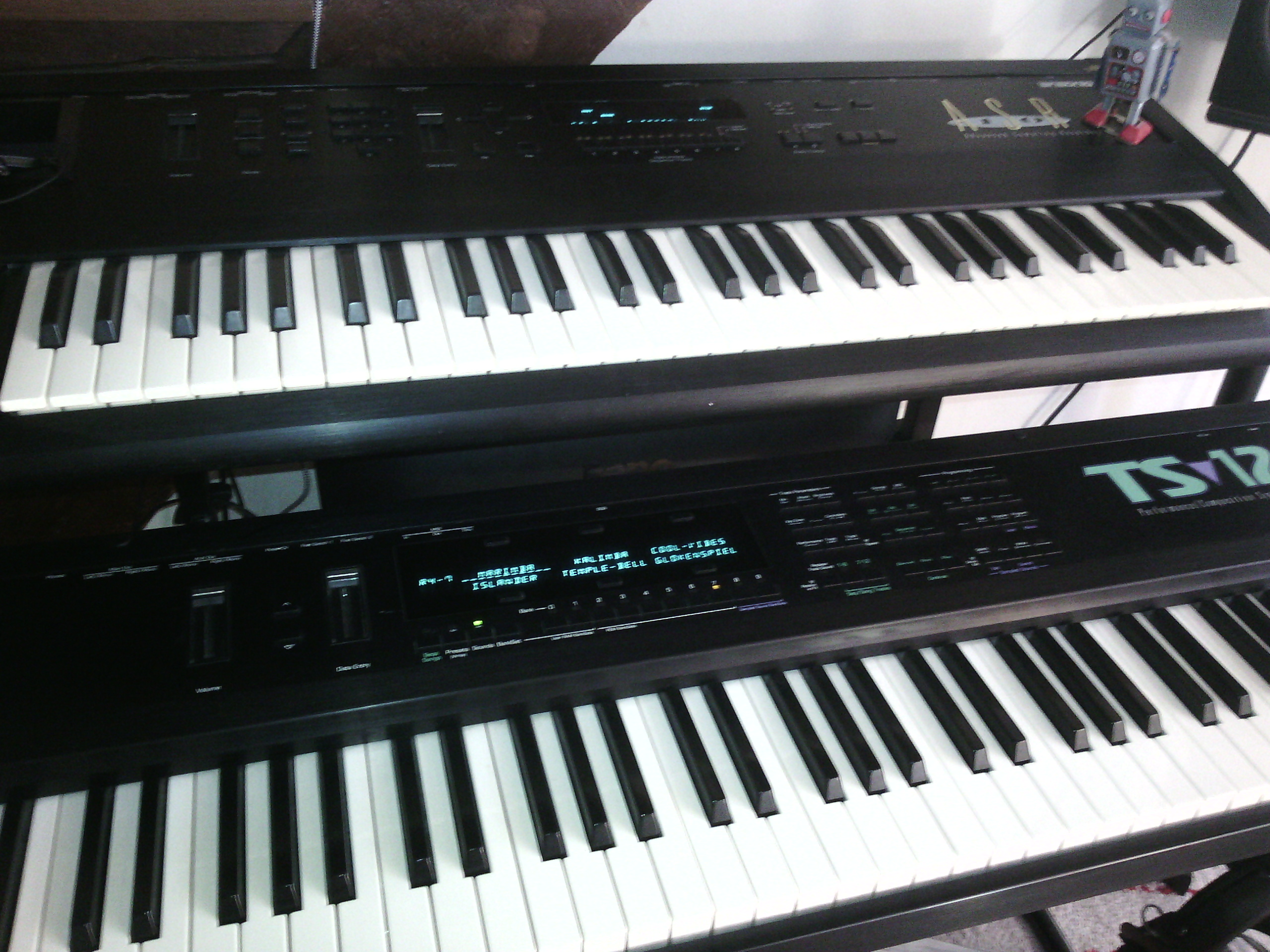 TS10 Ensoniq TS10 Audiofanzine
