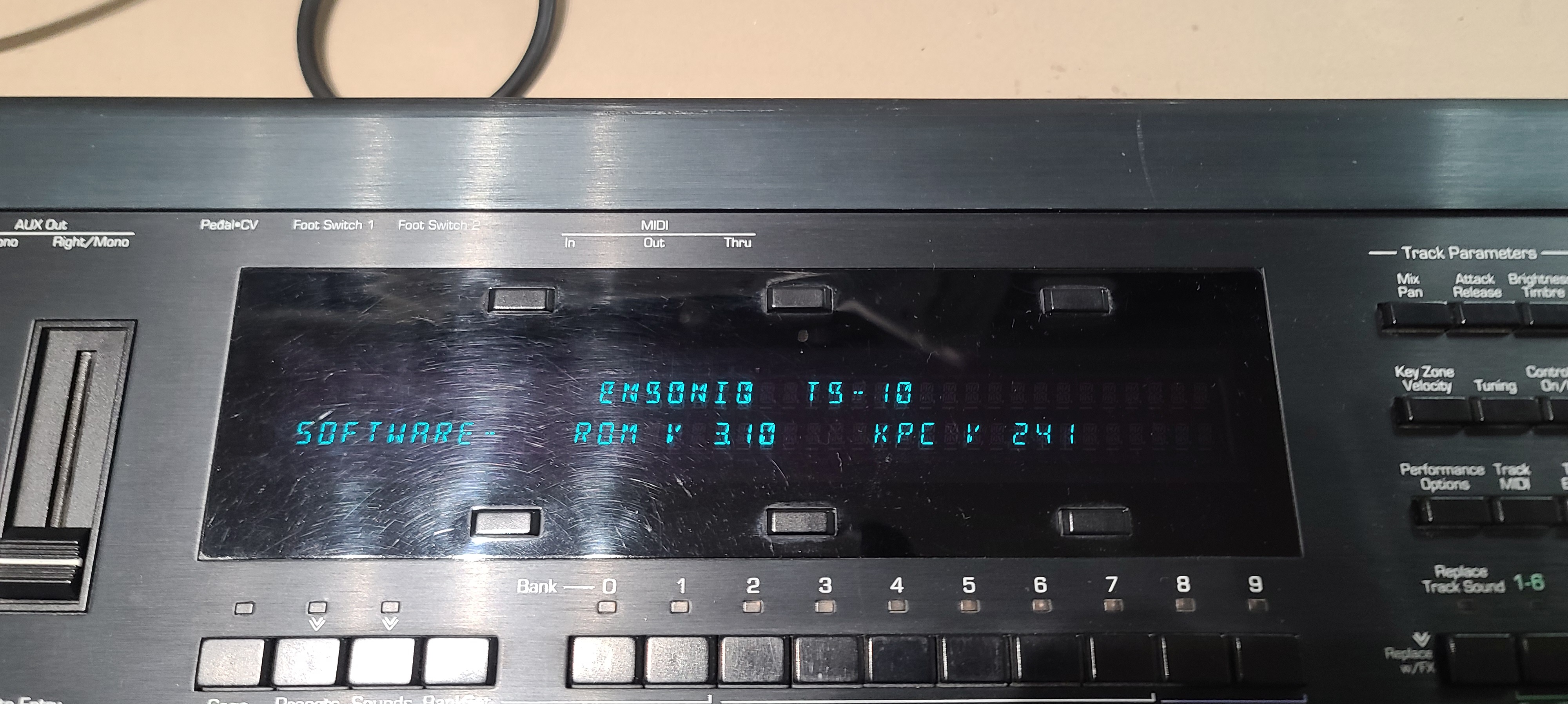 TS10 - Ensoniq TS10 - Audiofanzine TS10 - Ensoniq TS10 - Audiofanzine