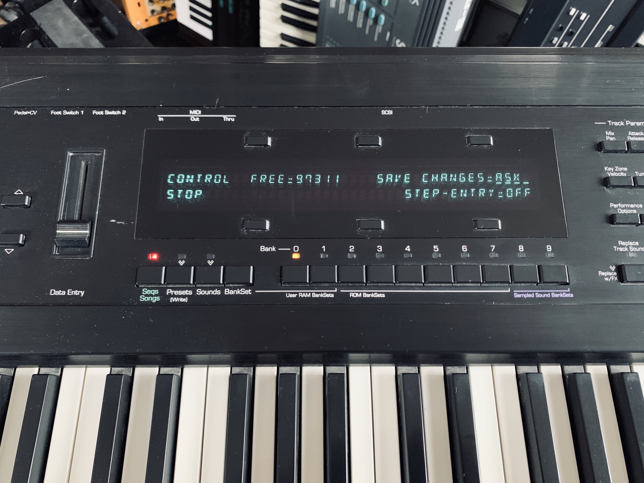 TS12 Ensoniq TS12 Audiofanzine
