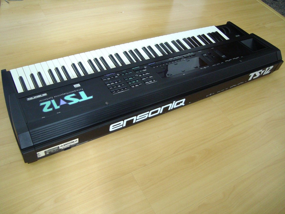 Photo Ensoniq TS12 Ensoniq TS12 (56629) (791257) Audiofanzine
