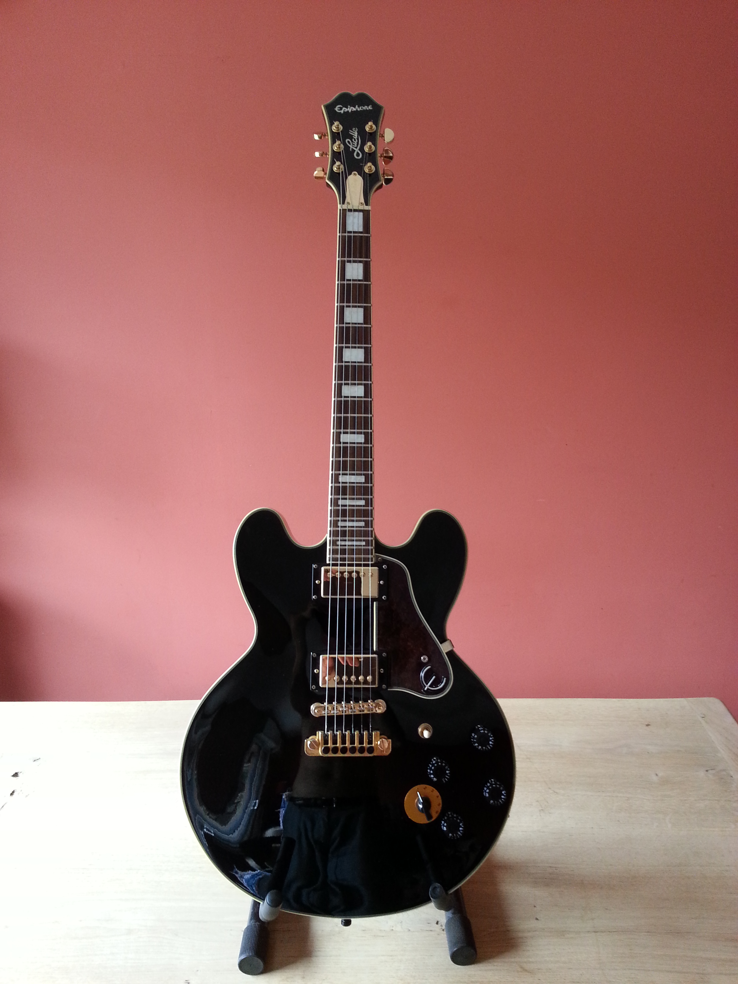 Photo Epiphone B. B. King Lucille : Epiphone B. B. King Lucille (88532 ...