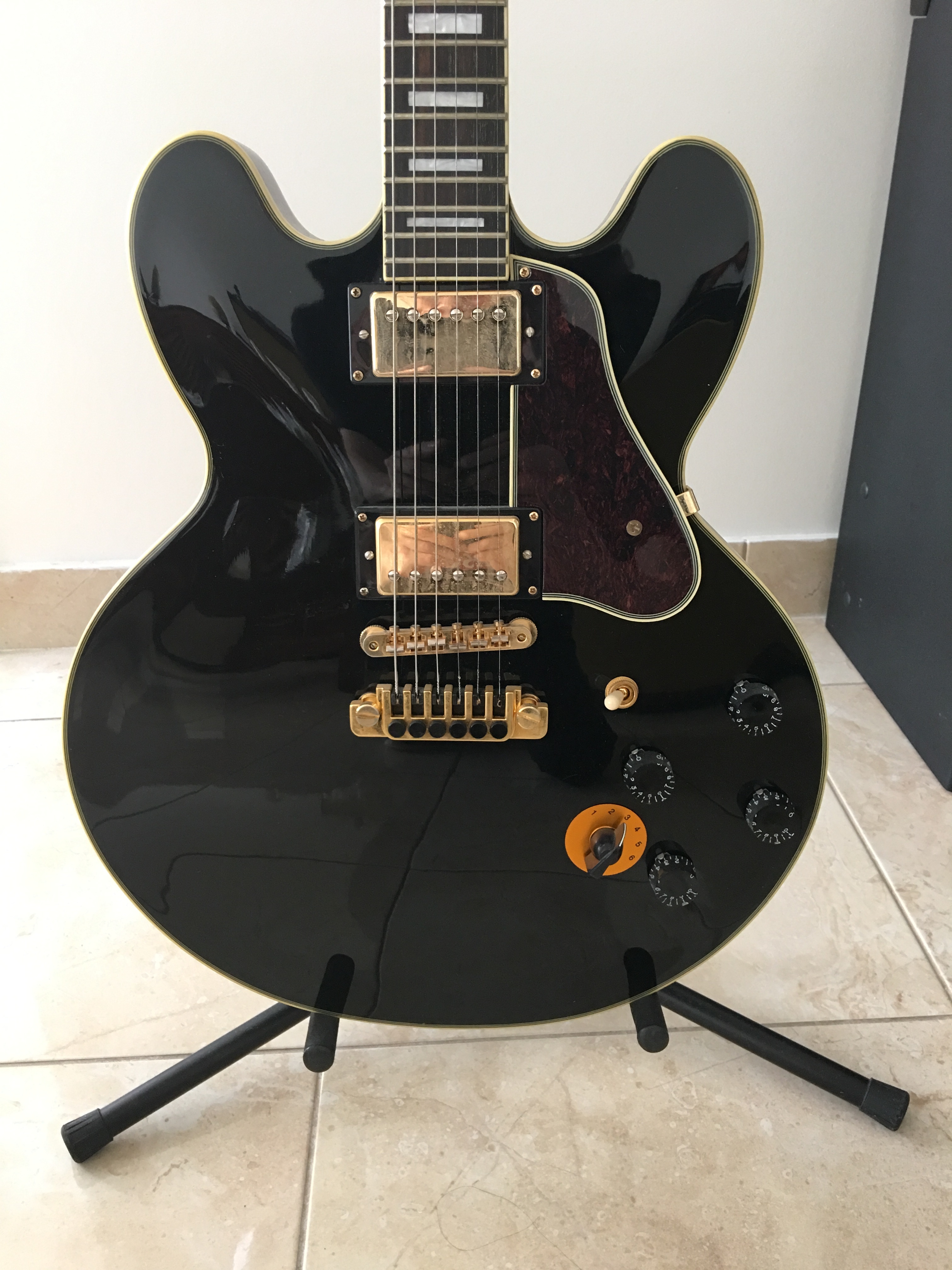 B. B. KING LUCILLE Epiphone B. B. King Lucille Audiofanzine