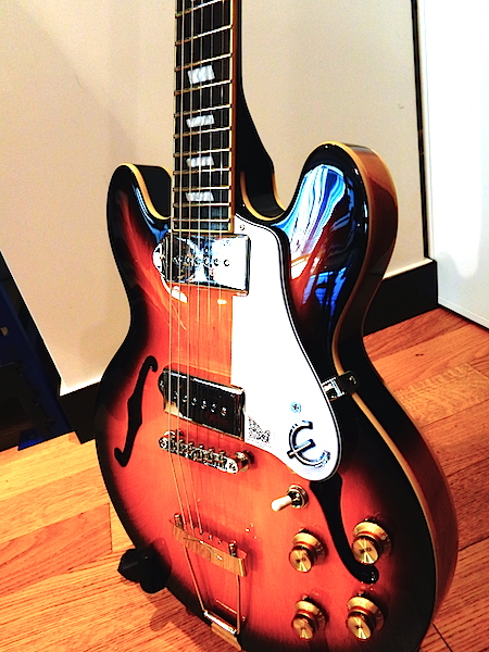 epiphone casino coupe small hands