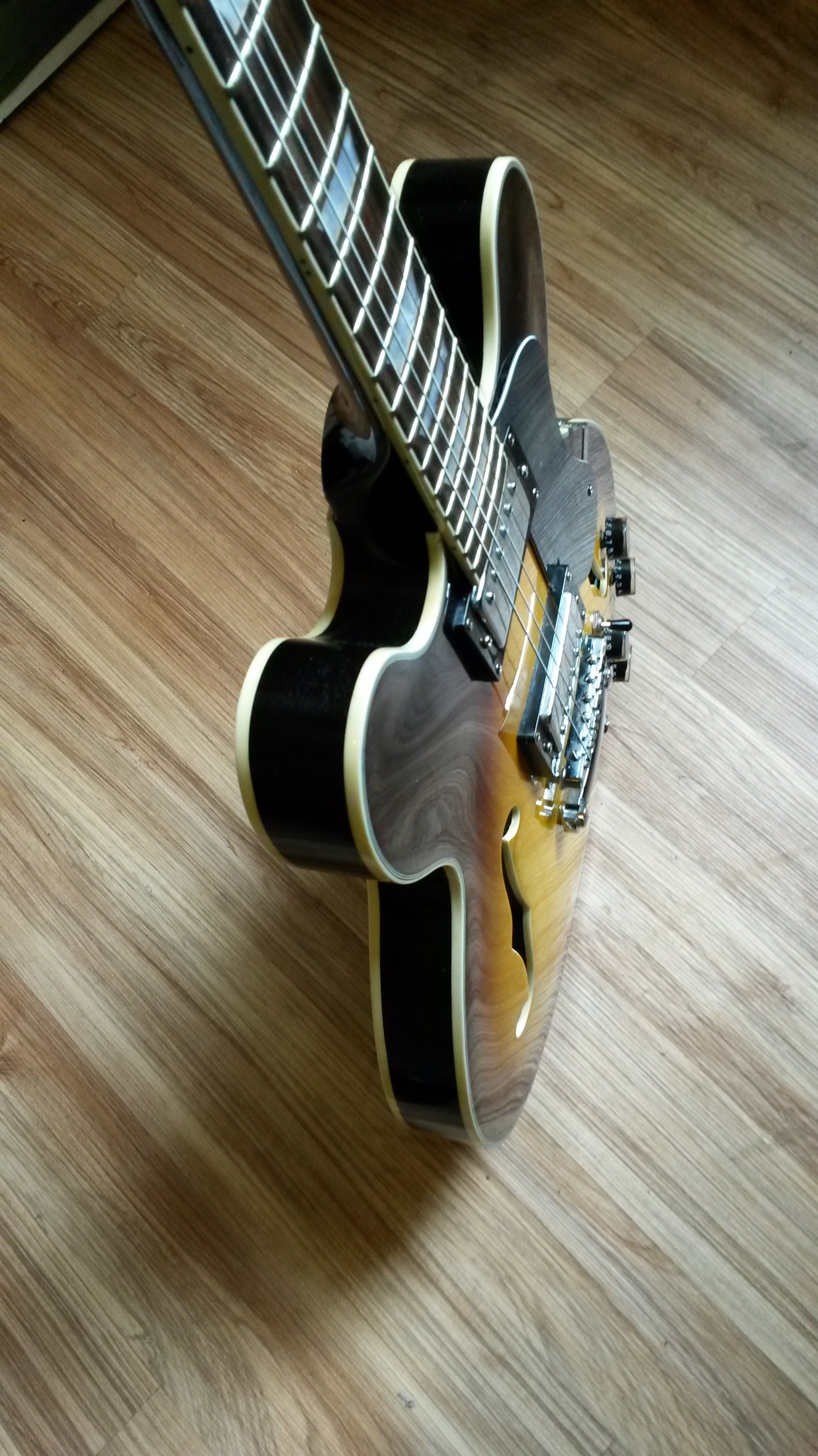 Photo Epiphone Es 335 Pro Epiphone Es 335 Pro Vintage Sunburst