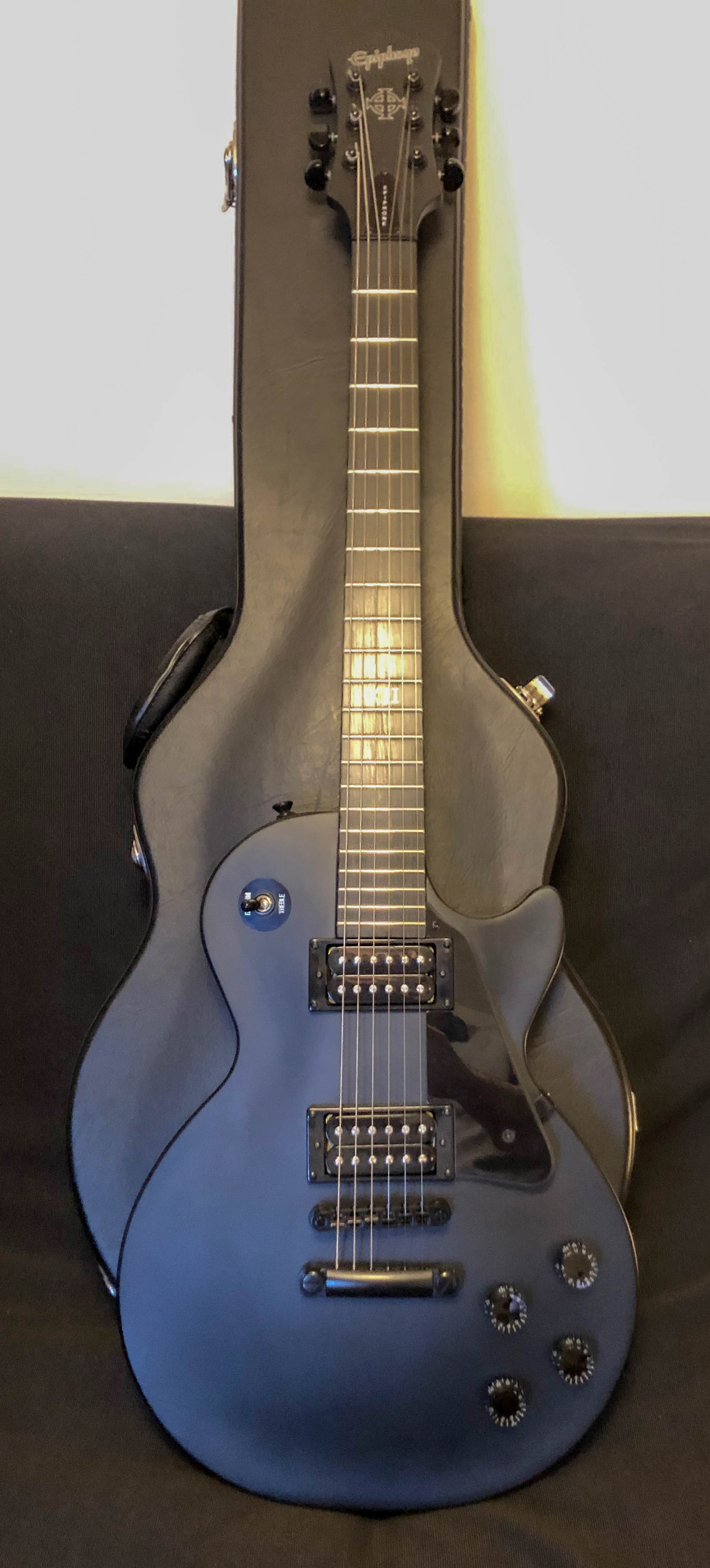 epiphone les paul gothic