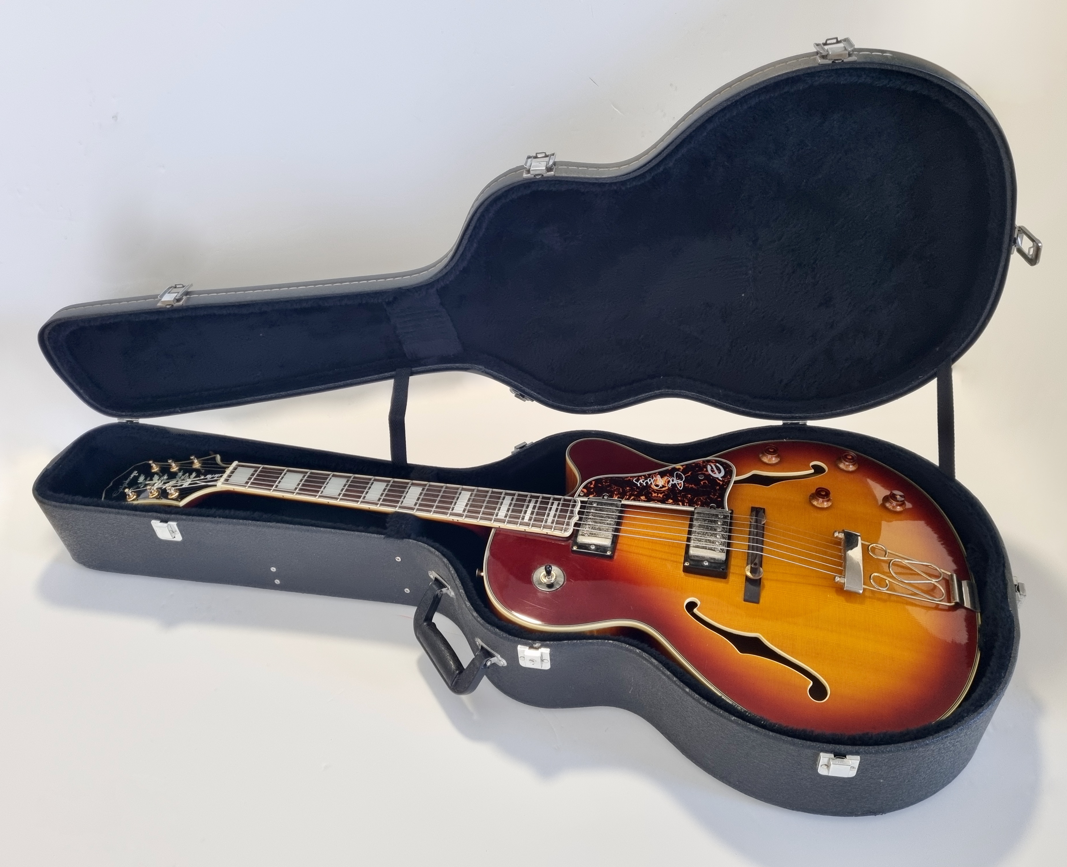 Joe Pass Emperor II - Epiphone Joe Pass Emperor II - Audiofanzine