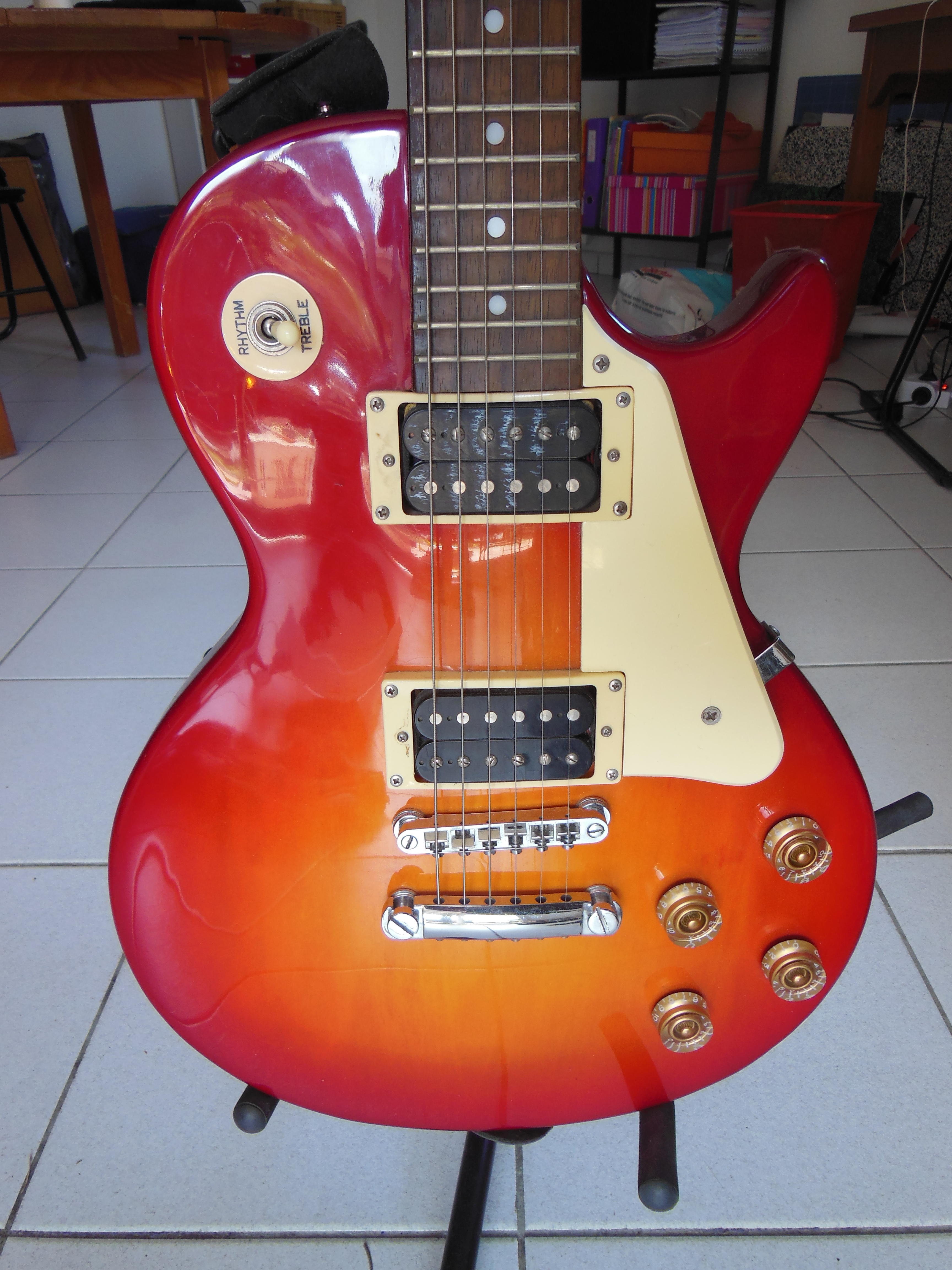 Epiphone les paul 100