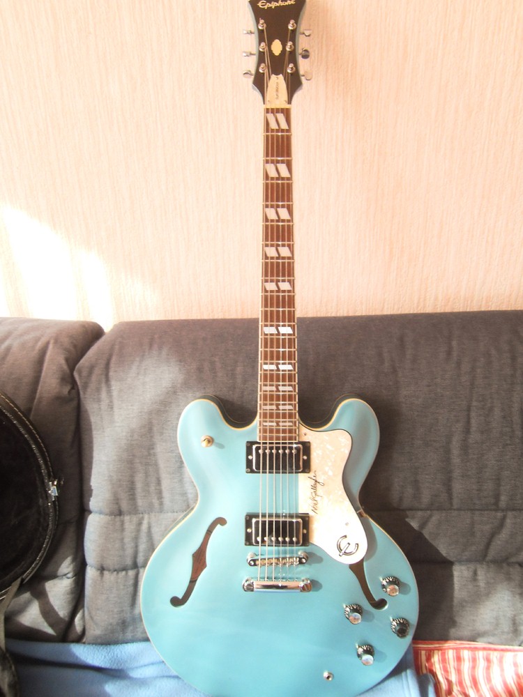 Epiphone Noel Gallagher Supernova image (287705) Audiofanzine