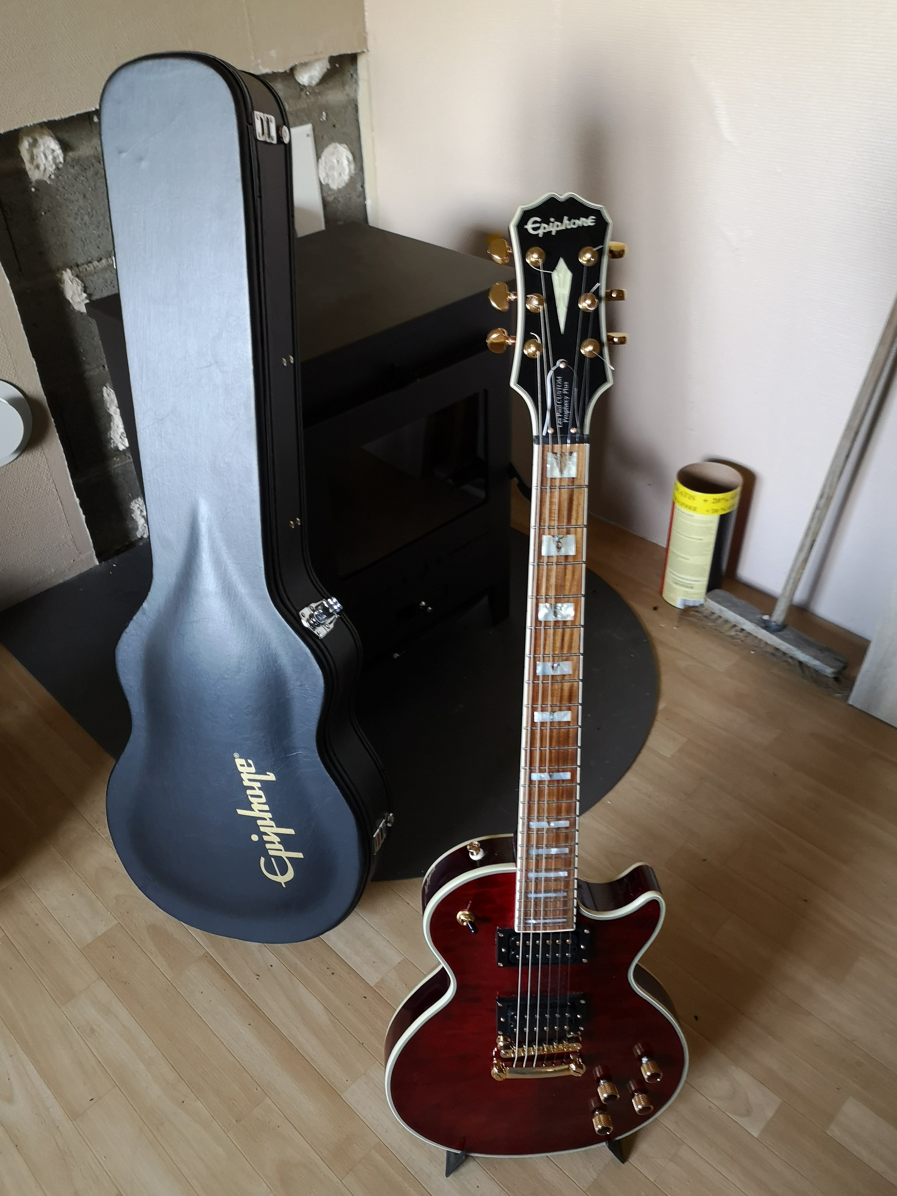 Prophecy Les Paul Custom Plus GX Epiphone - Audiofanzine