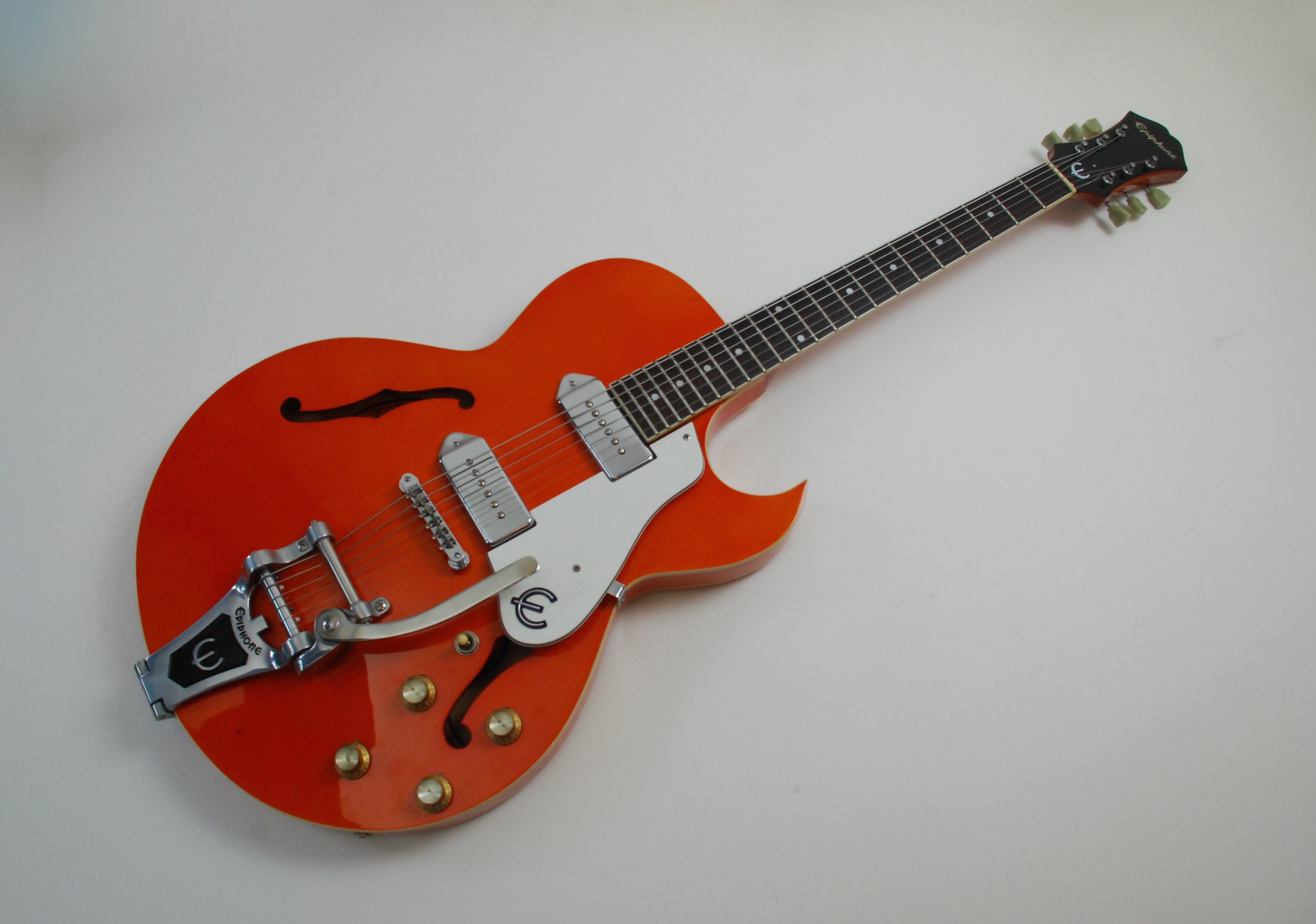 Epiphone SORRENTO エピフォン ソレント ミニ・ハムバッカー仕様 ギター