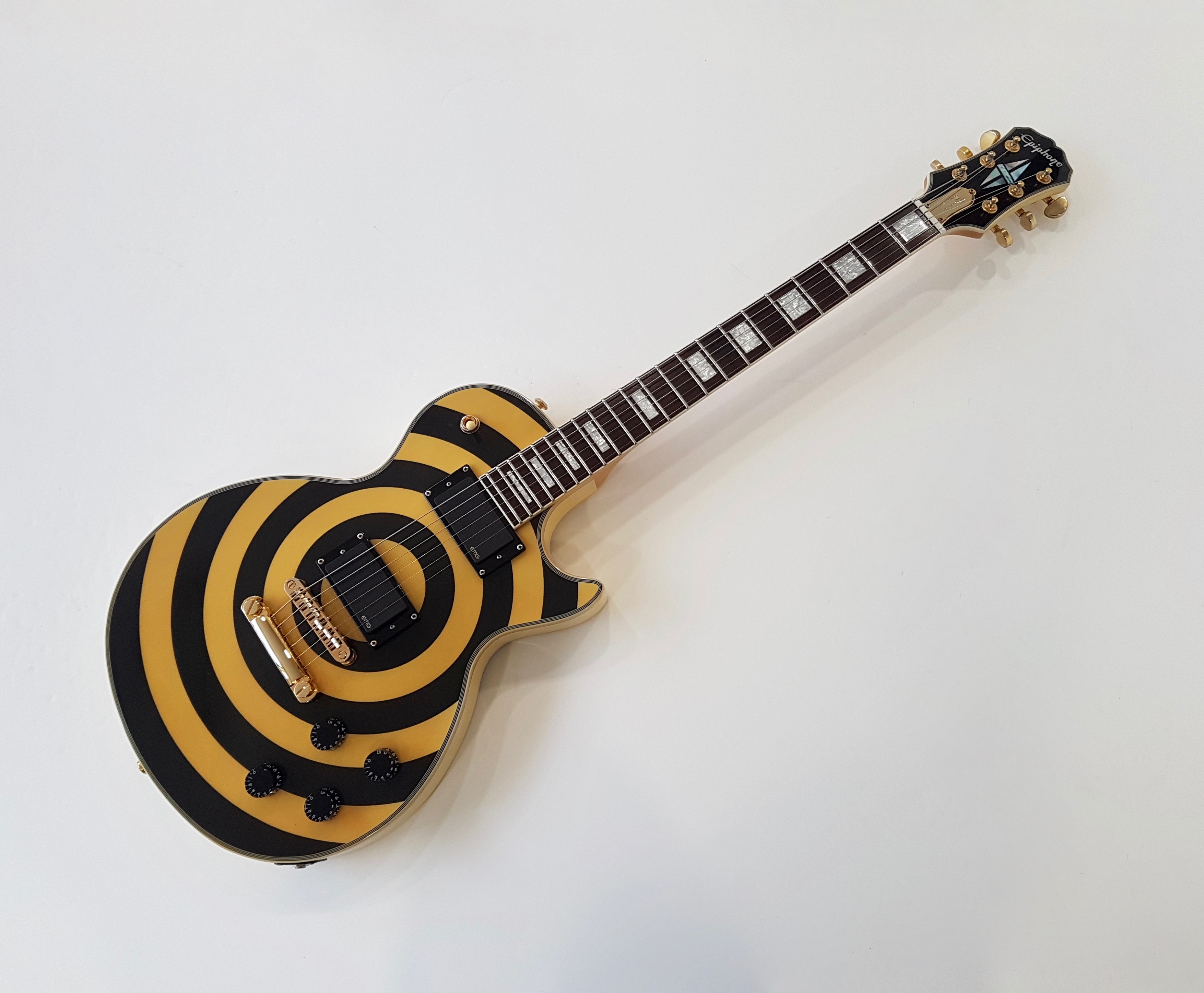 Zakk Wylde Les Paul Custom Plus Bullseye Epiphone Audiofanzine