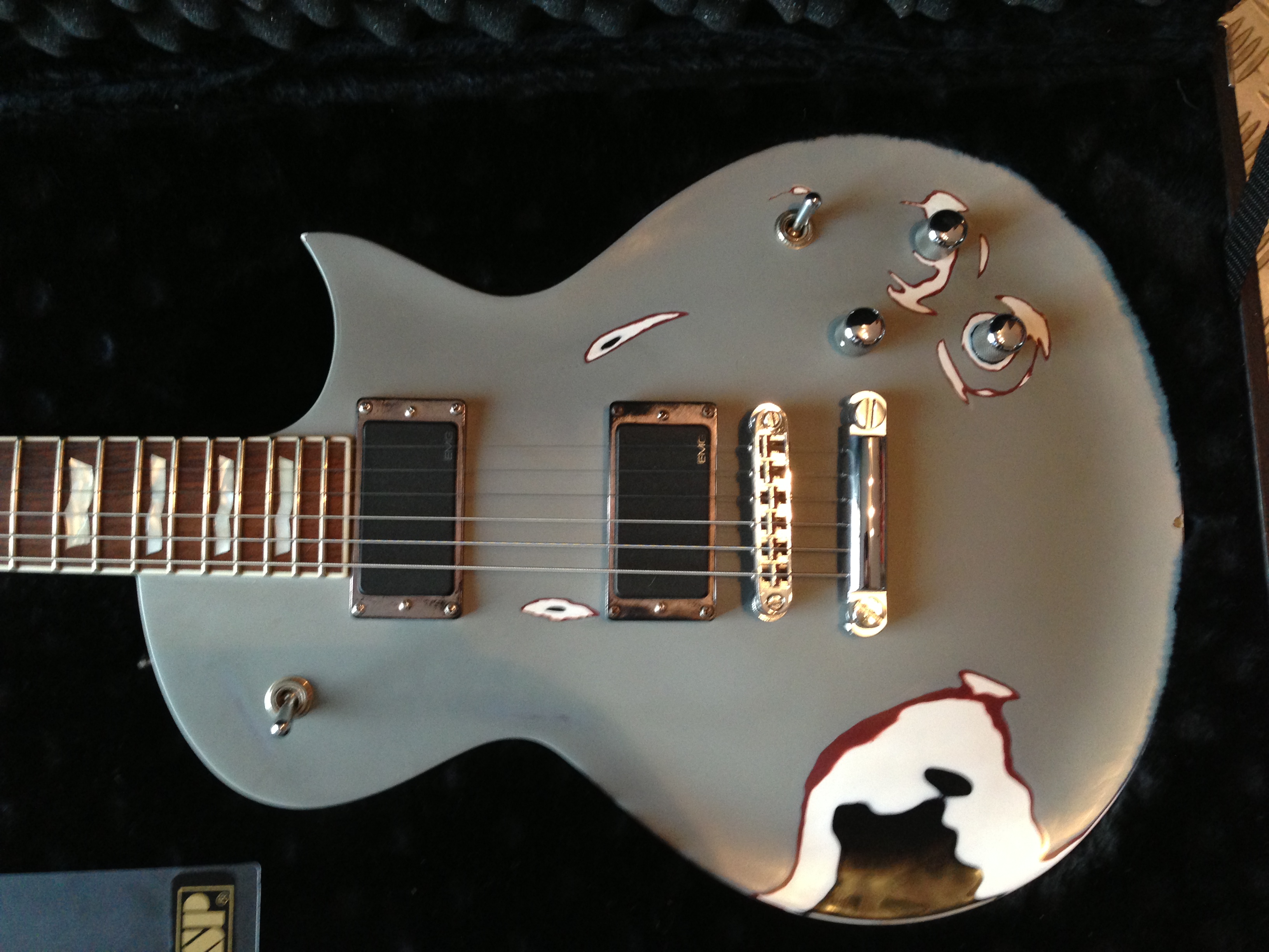 ESP Truckster Aged Primer Grey image (782167) Audiofanzine