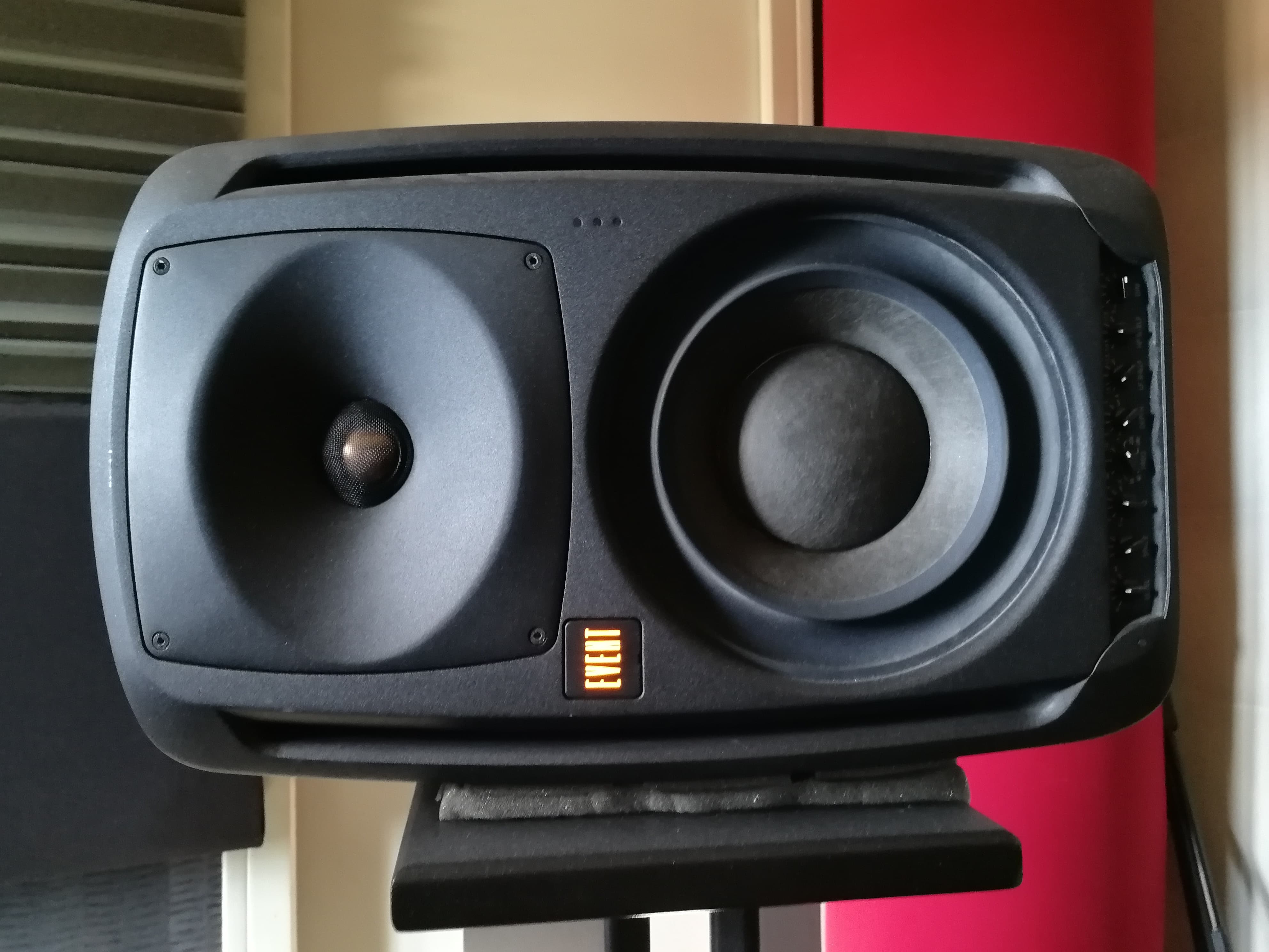 OPAL Event Electronics Opal Audiofanzine