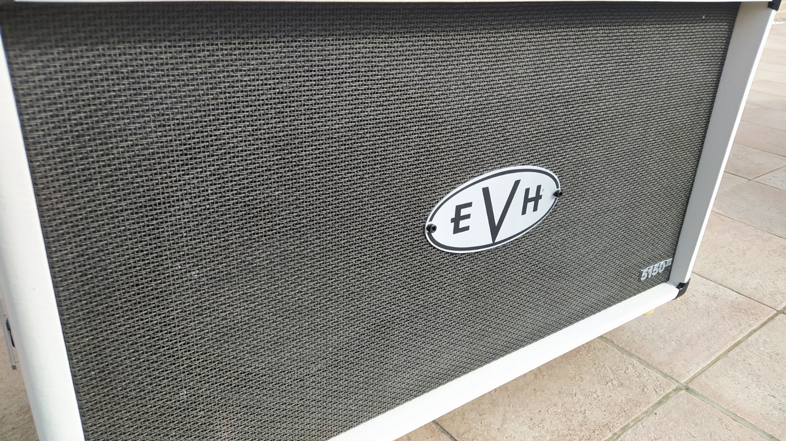 5150 III 2x12 EVH 5150 III 2x12 Audiofanzine