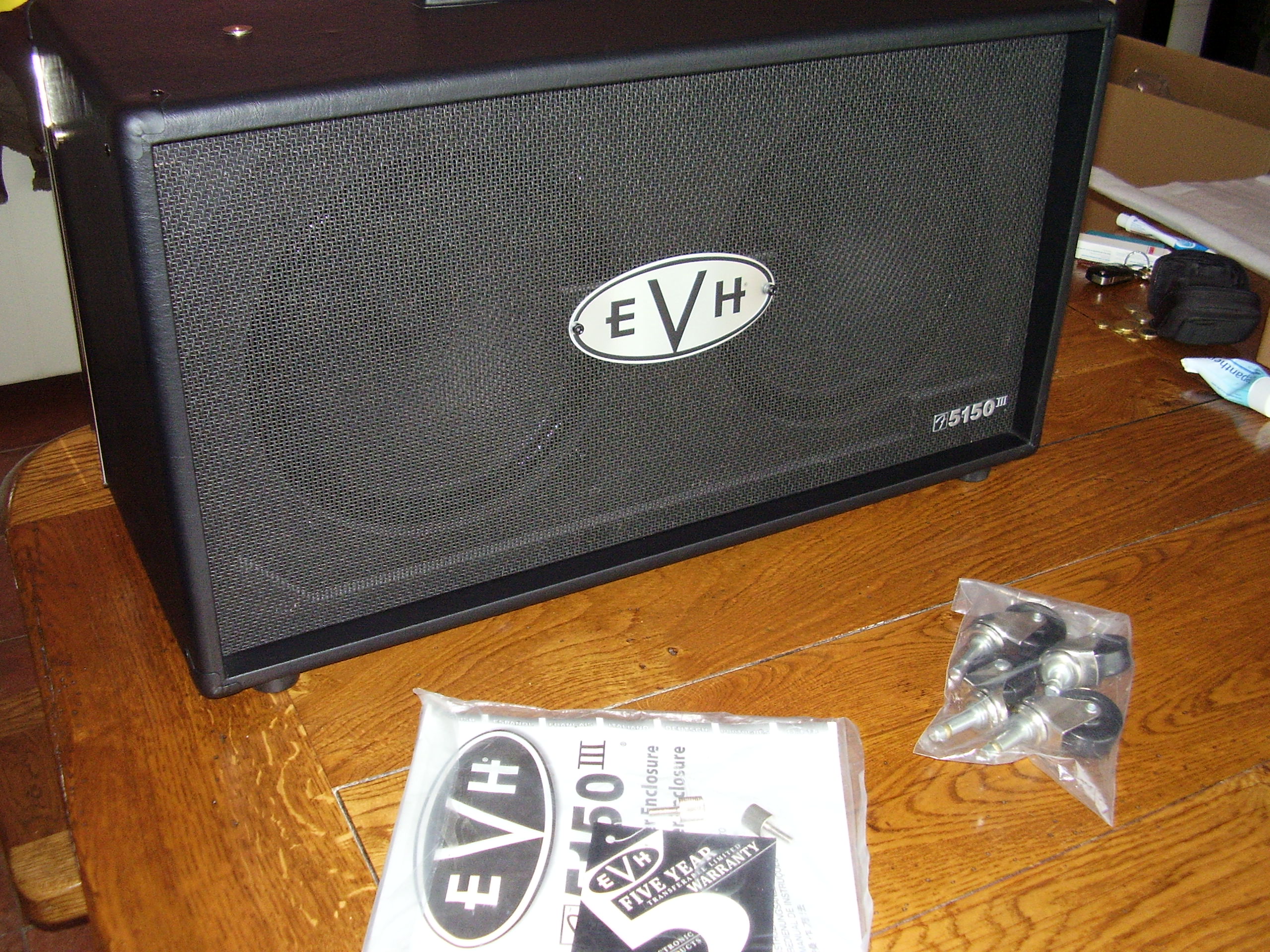 EVH 5150 III 2x12 Cabinet - Black image (#1628713) - Audiofanzine