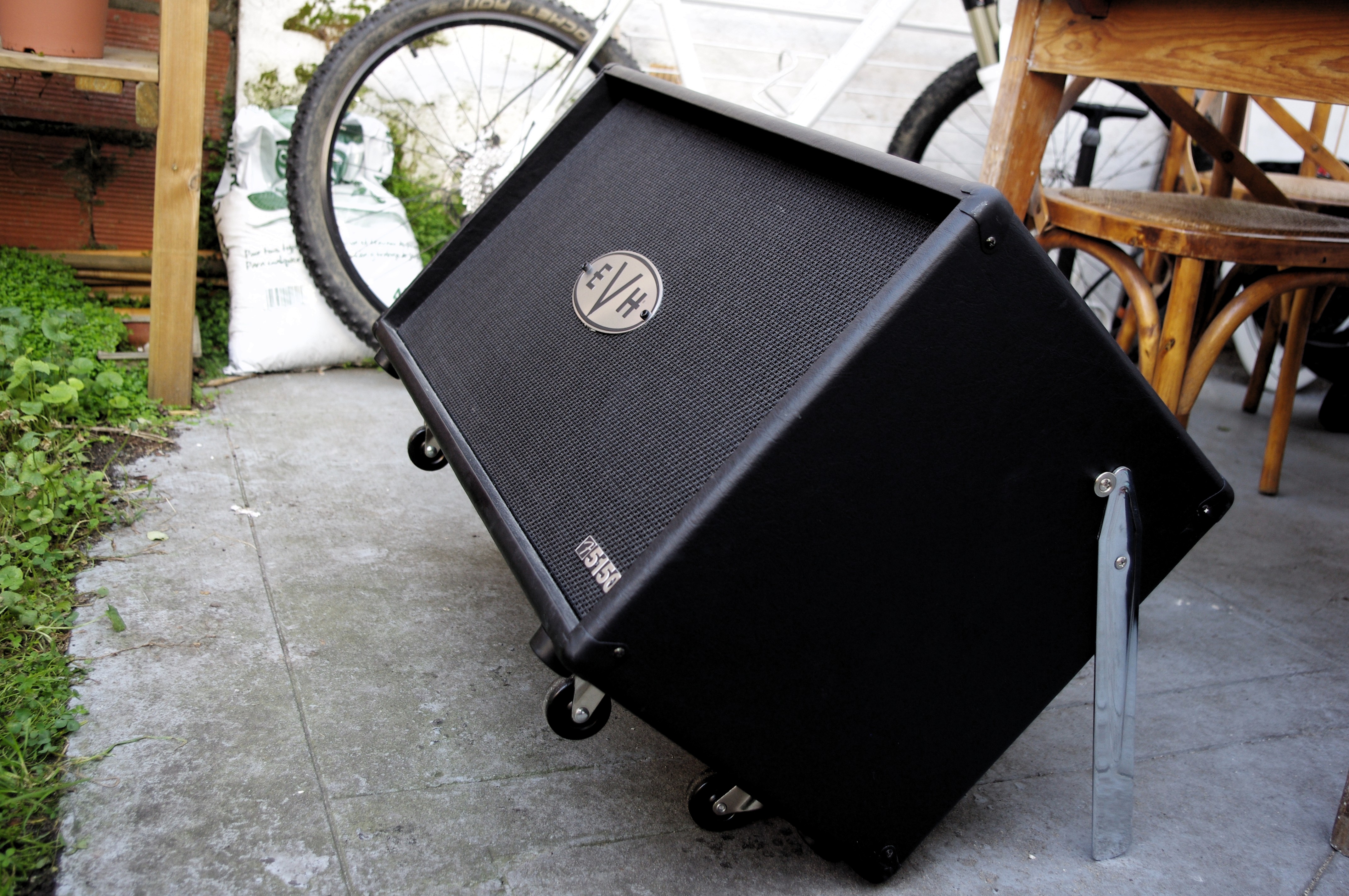 EVH 5150 III 2x12 Cabinet - Black image (#962657) - Audiofanzine