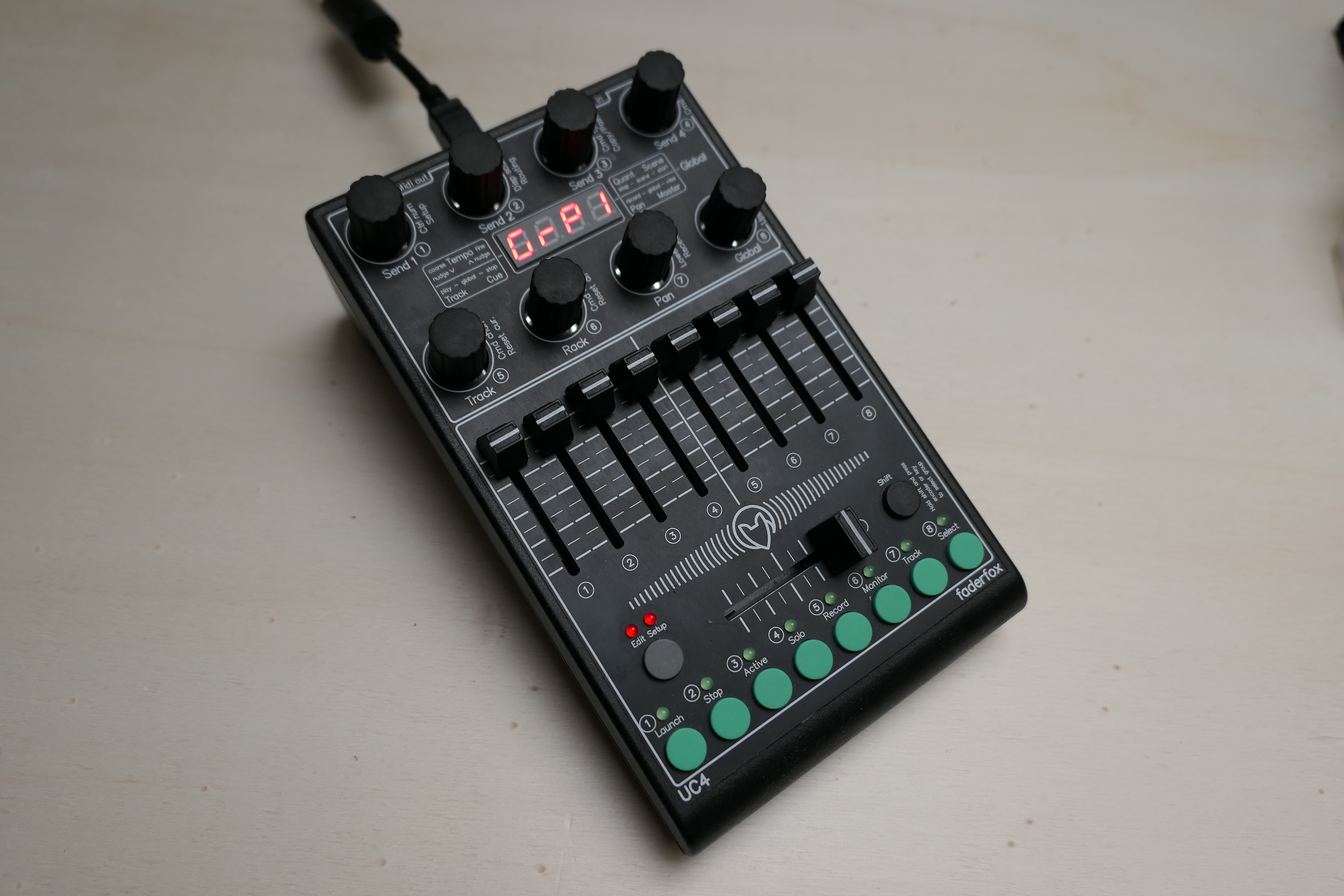 UC4 - Faderfox UC4 - Audiofanzine