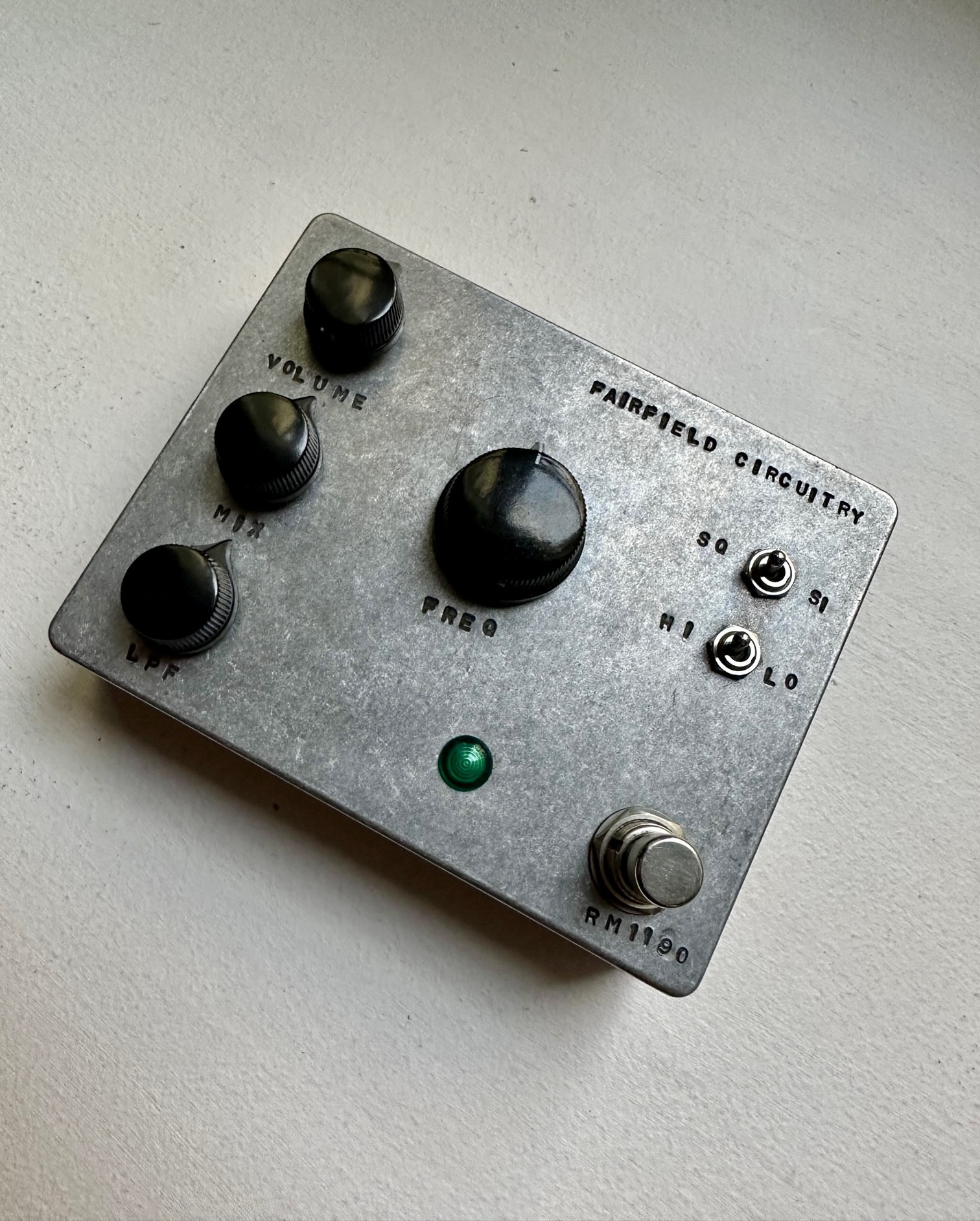 Randy's Revenge - Ring Modulator Fairfield Circuitry - Audiofanzine