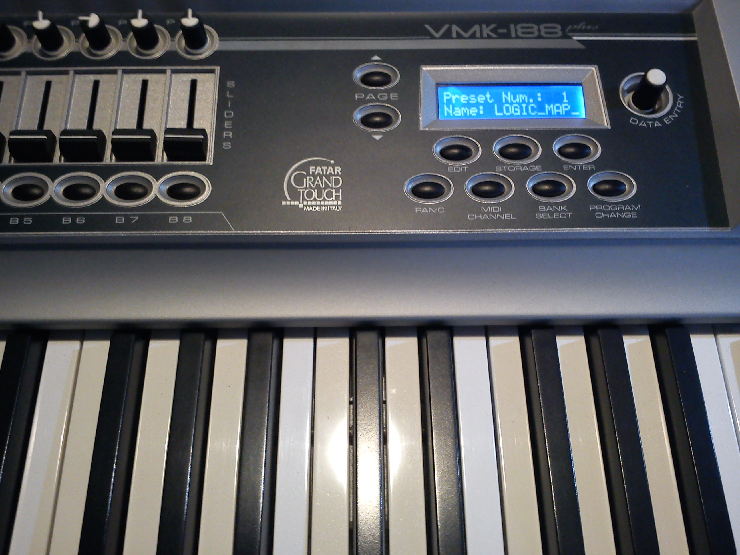 Vmk - 188 Plus Fully Weighted Midi Keyboard