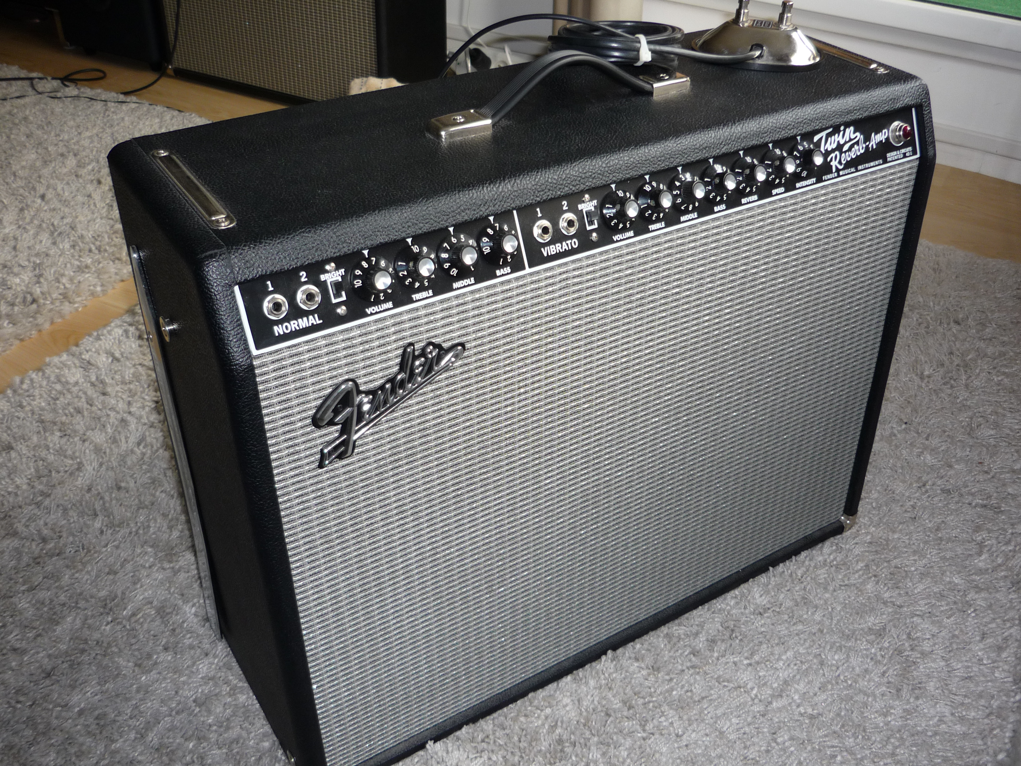 Photo Fender '65 Twin Reverb [1992-Current] : Fender Vintage Reissue ...