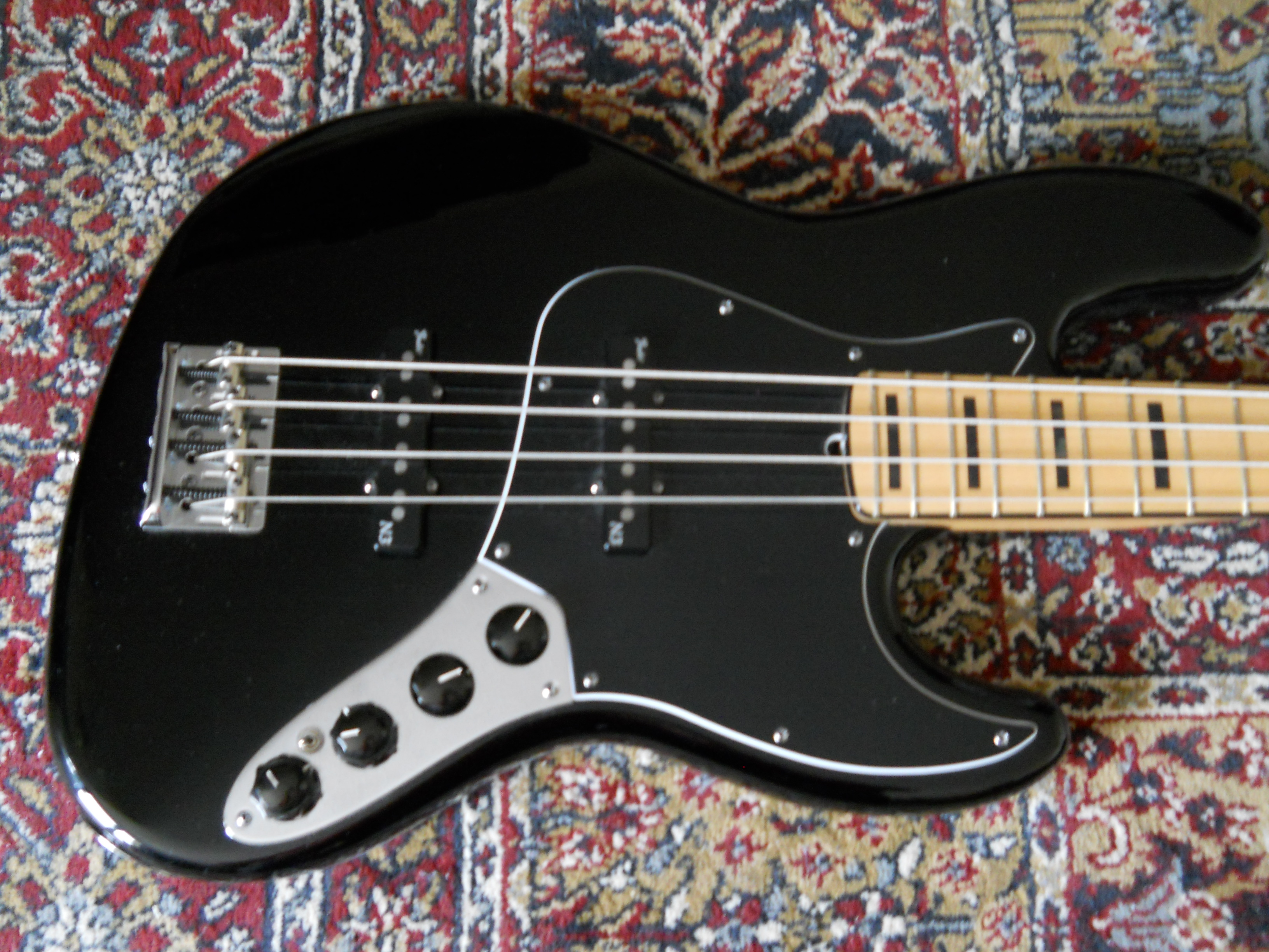 Fender American Deluxe Jazz Bass [20032009] image (598480) Audiofanzine