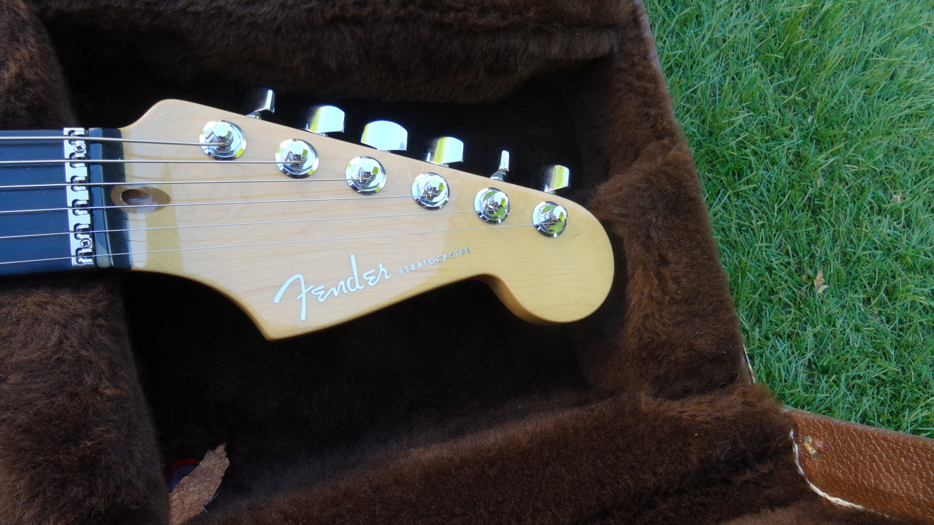 American Deluxe Stratocaster FMT HSS Fender - Audiofanzine