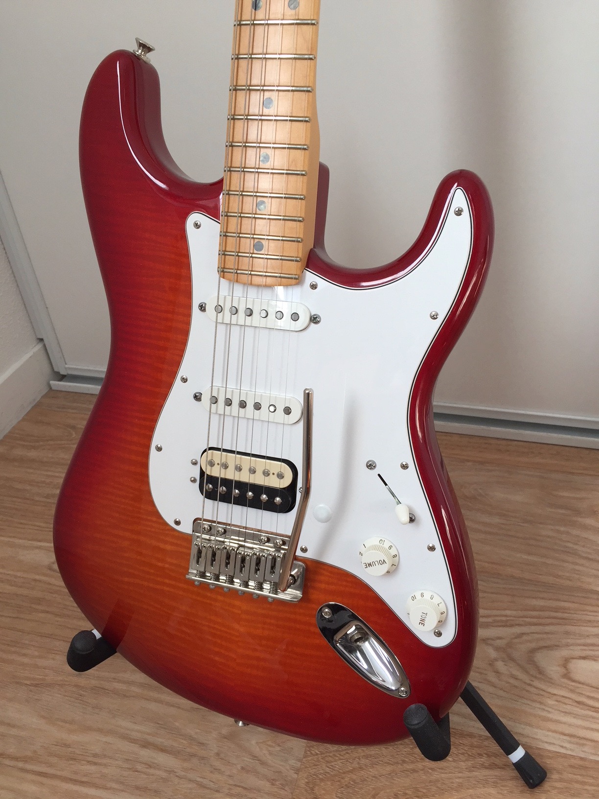 American Deluxe Stratocaster Hss 2010 2014 Fender Audiofanzine 9519