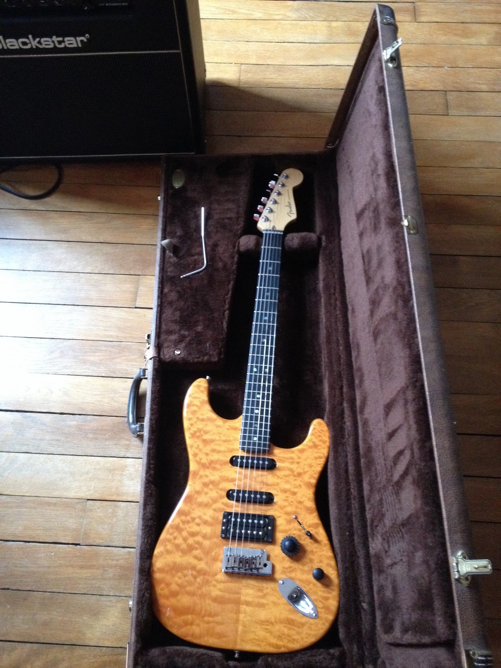 American Deluxe Stratocaster QMT HSS Fender Audiofanzine