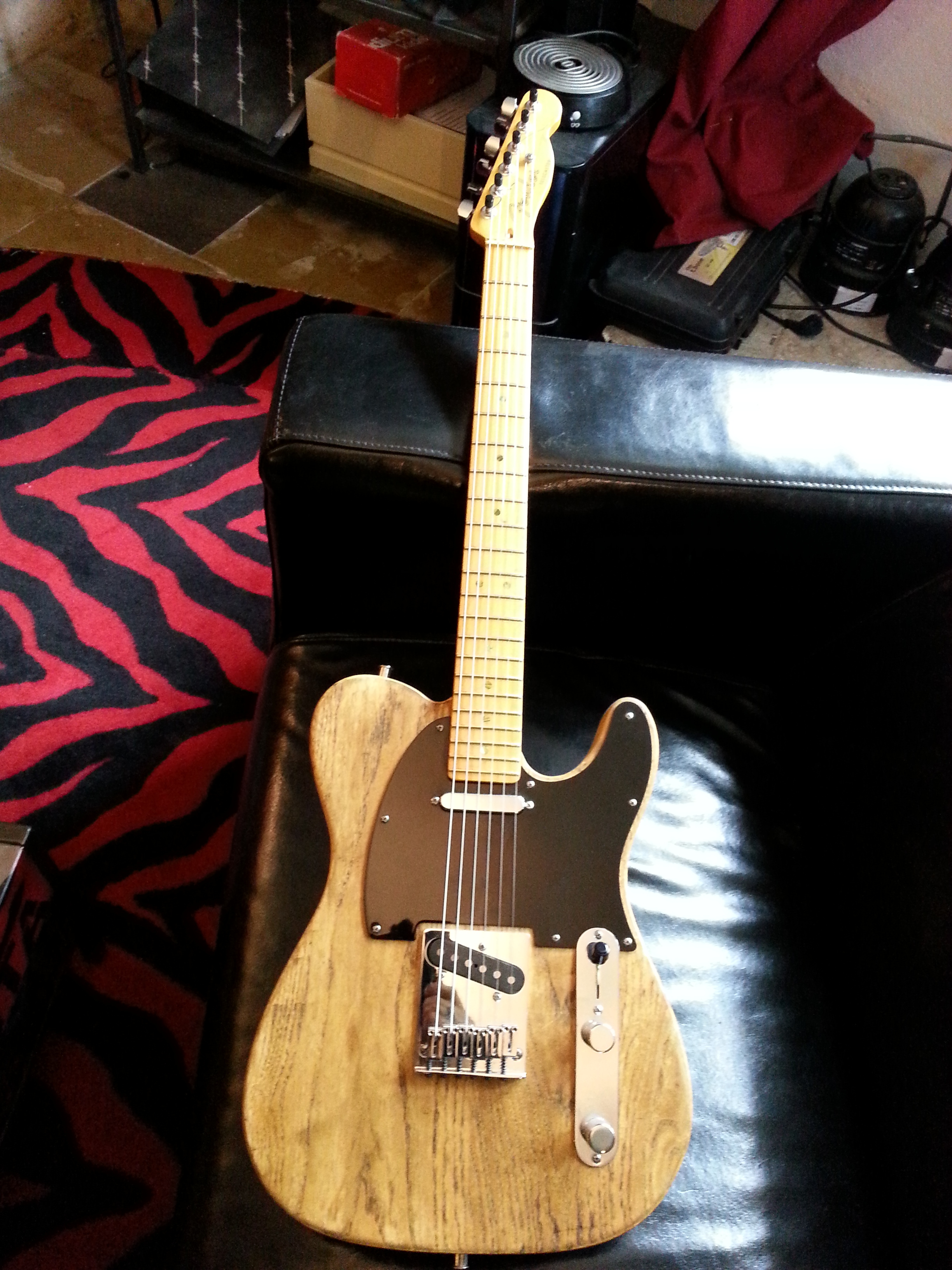 fender-american-deluxe-telecaster-ash-butterscotch-blonde-931697.jpg