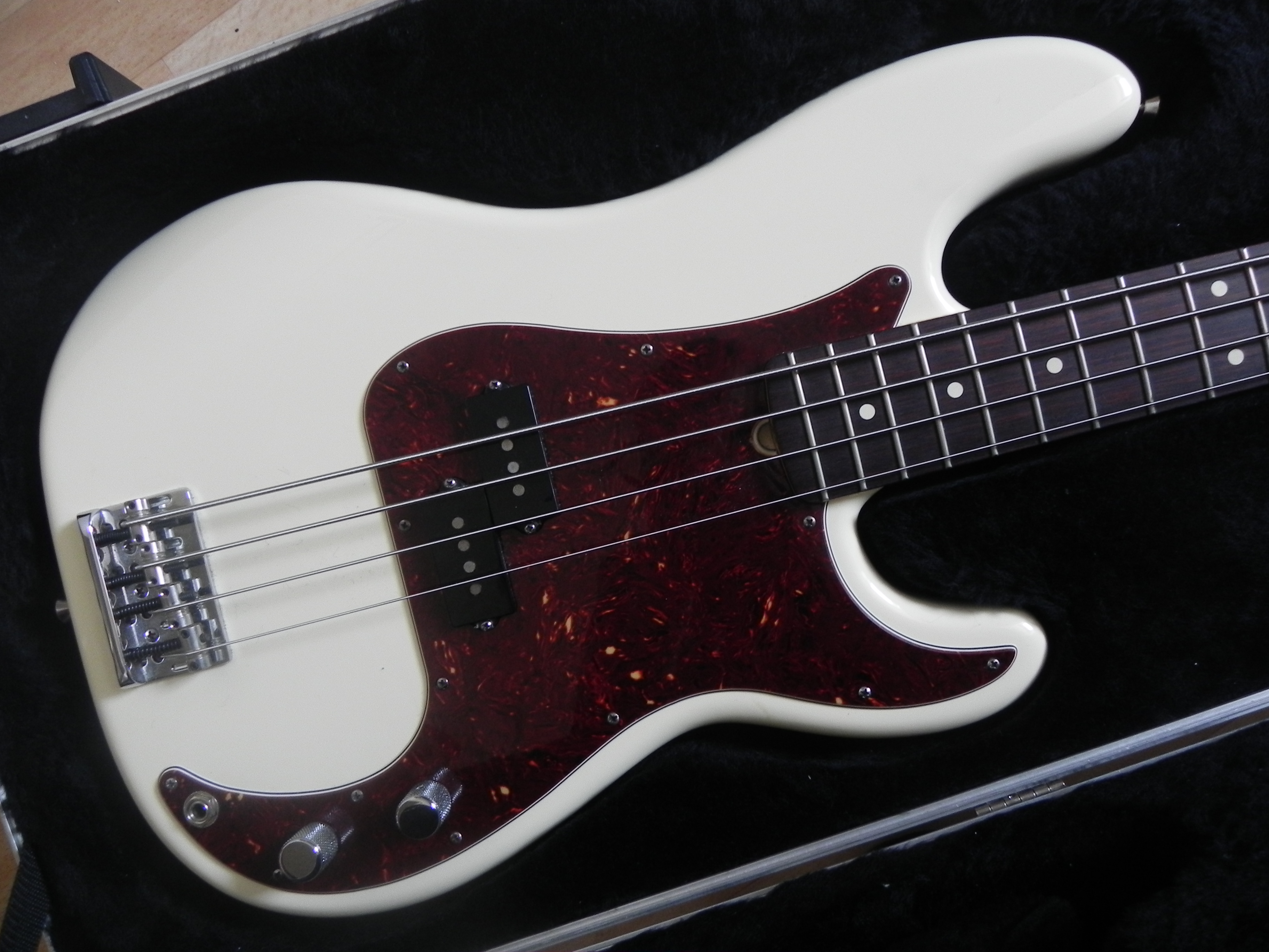 Fender American Standard Precision Bass [2012Current] image (874763