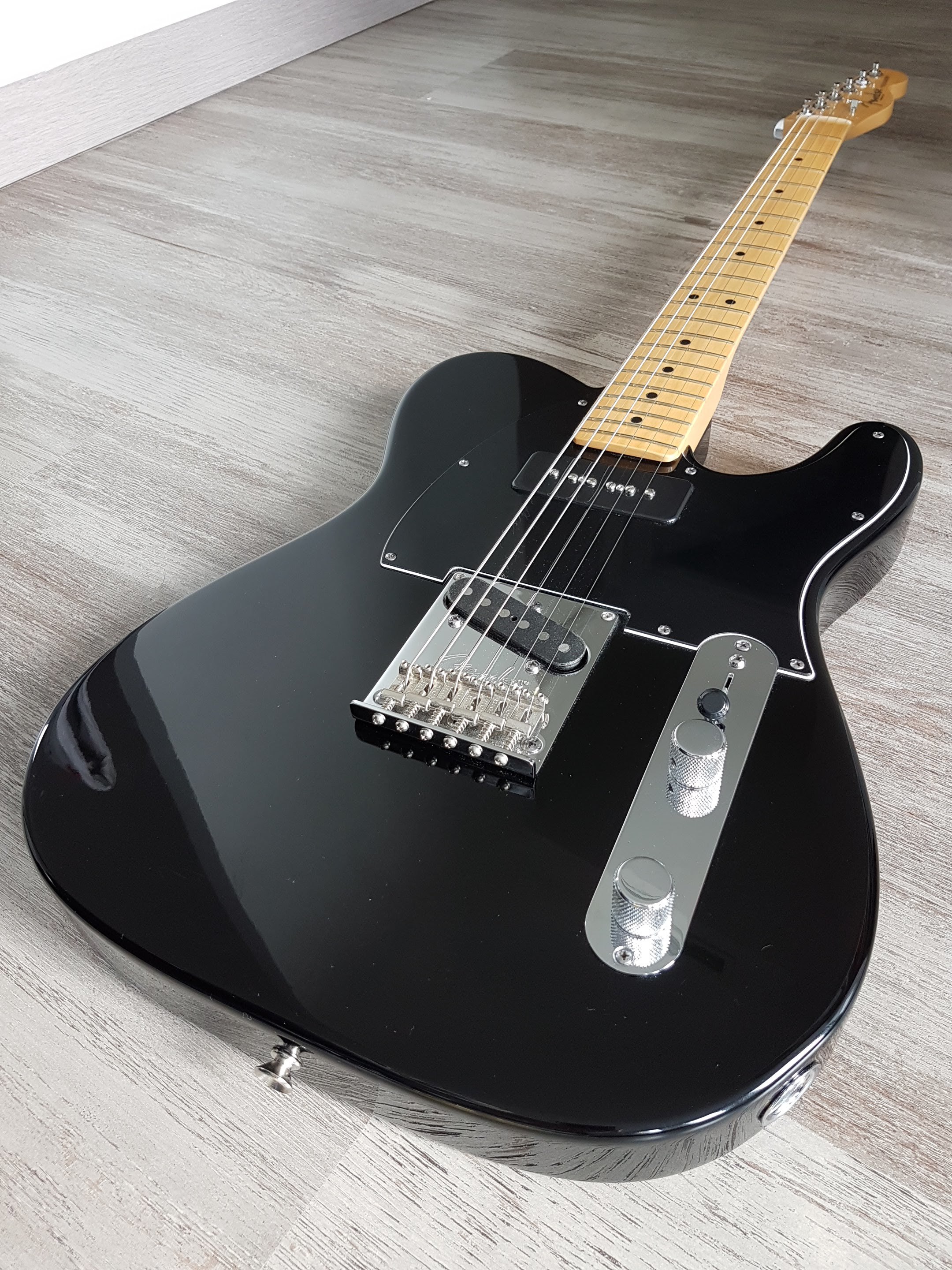 Fender telecaster. Фендер телекастер. Telecaster American Standard American. Fender Telecaster черный. Электрогитара Thomson Telecaster.