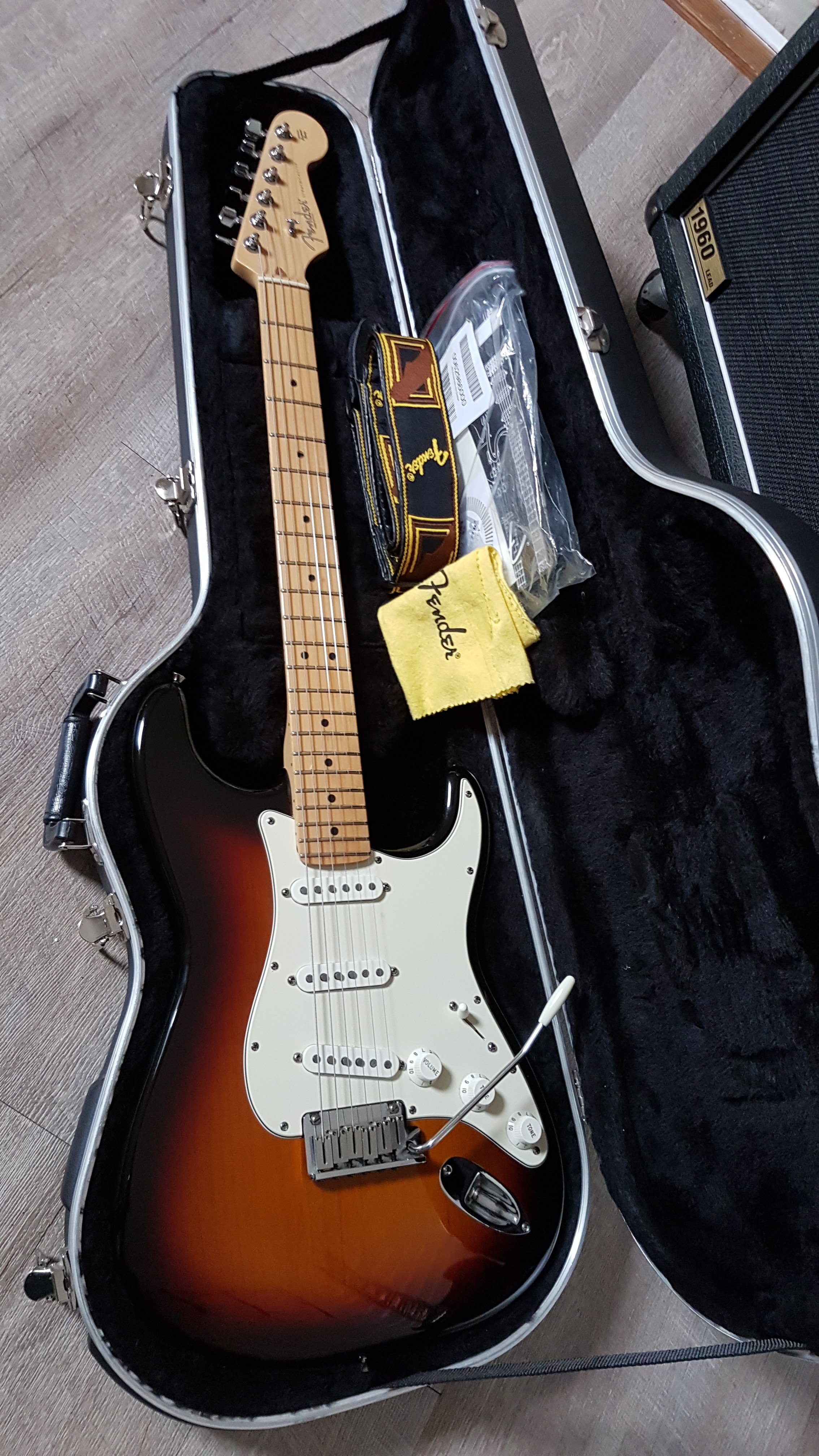 Photo Fender American Stratocaster [2000-2007] : Fender American ...