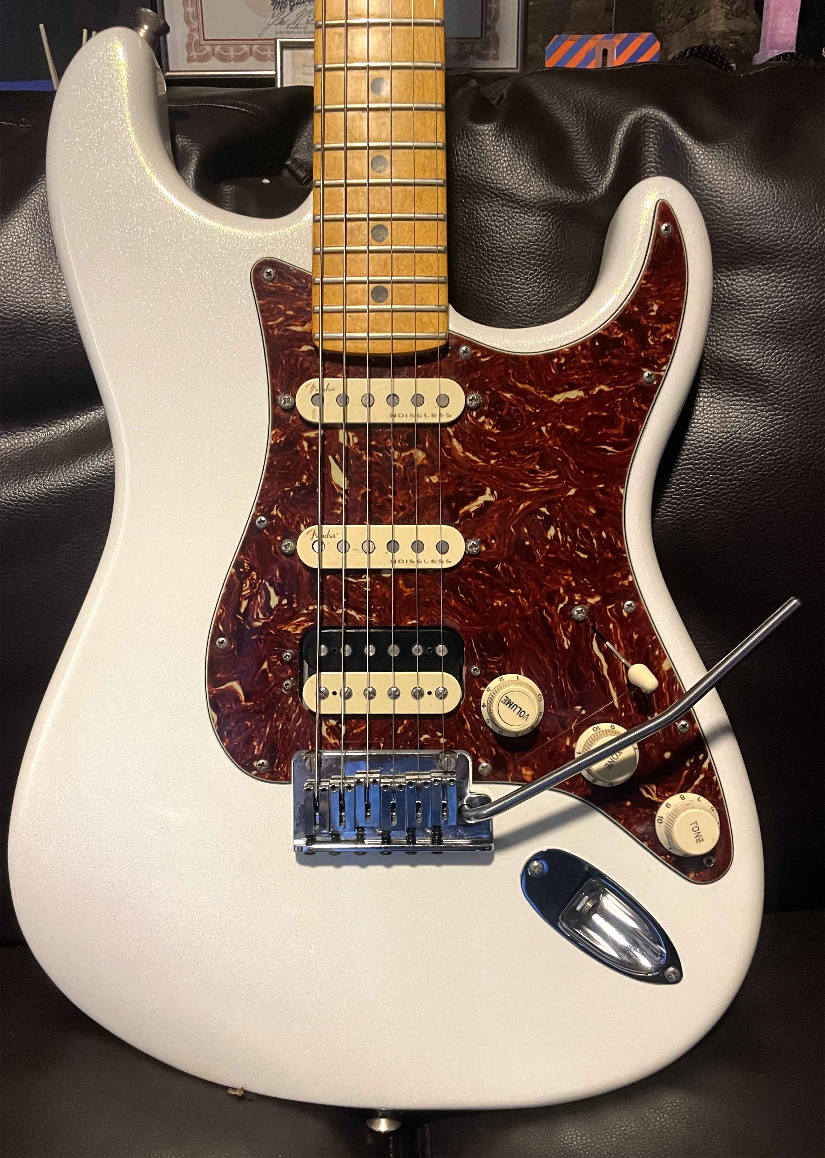 American Ultra Stratocaster HSS Fender - Audiofanzine
