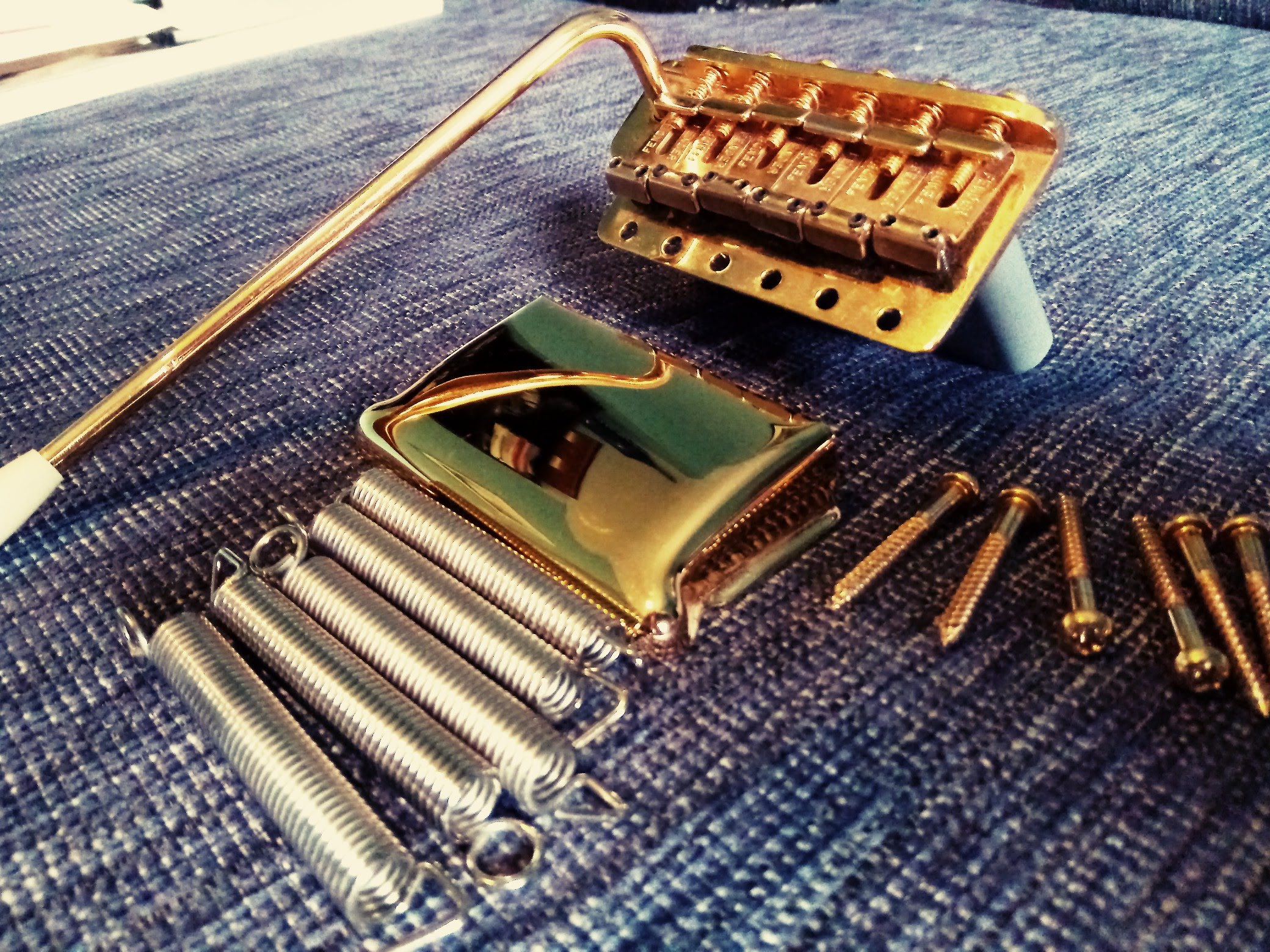 Chevalet vibrato / tremolo Fender Stratocaster (ChampagneArdenne