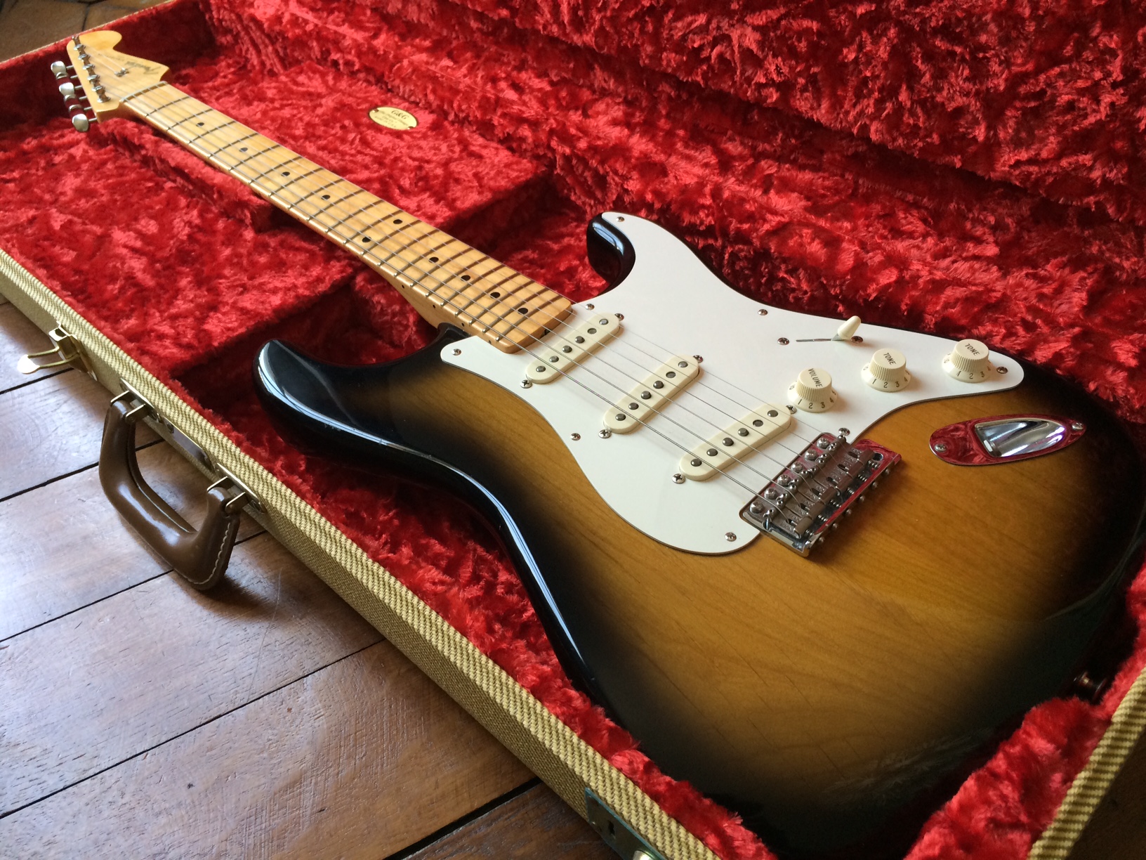 Photo Fender American Vintage 57 Stratocaster Fender American Vintage 57 Stratocaster 8420