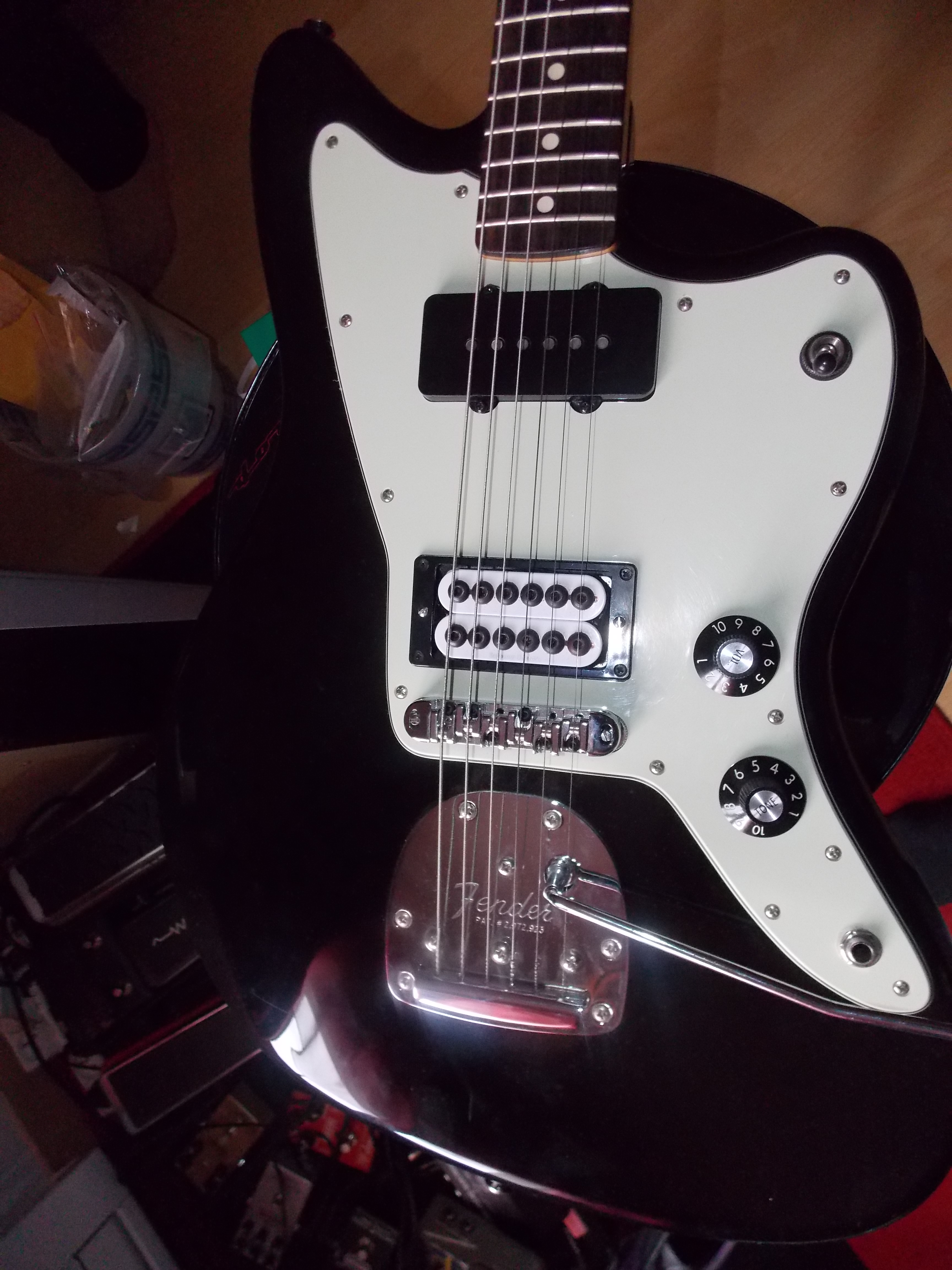 Photo Fender Blacktop Jazzmaster HS Fender [Blacktop Series