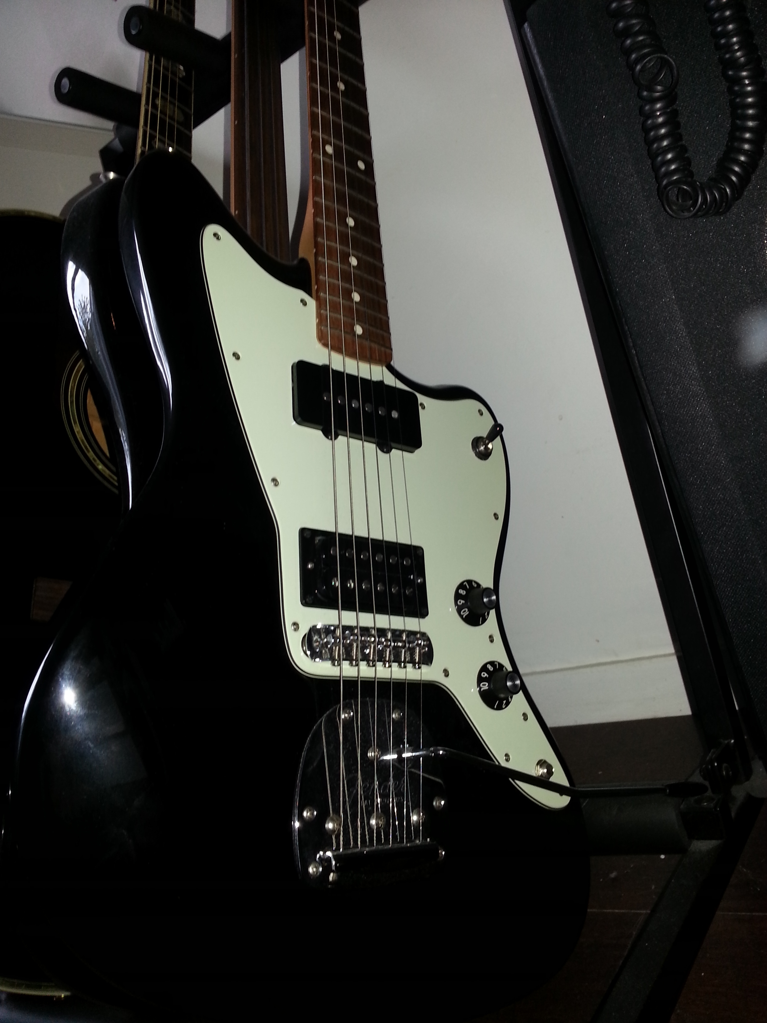 Photo Fender Blacktop Jazzmaster HS Fender Blacktop Jazzmaster HS